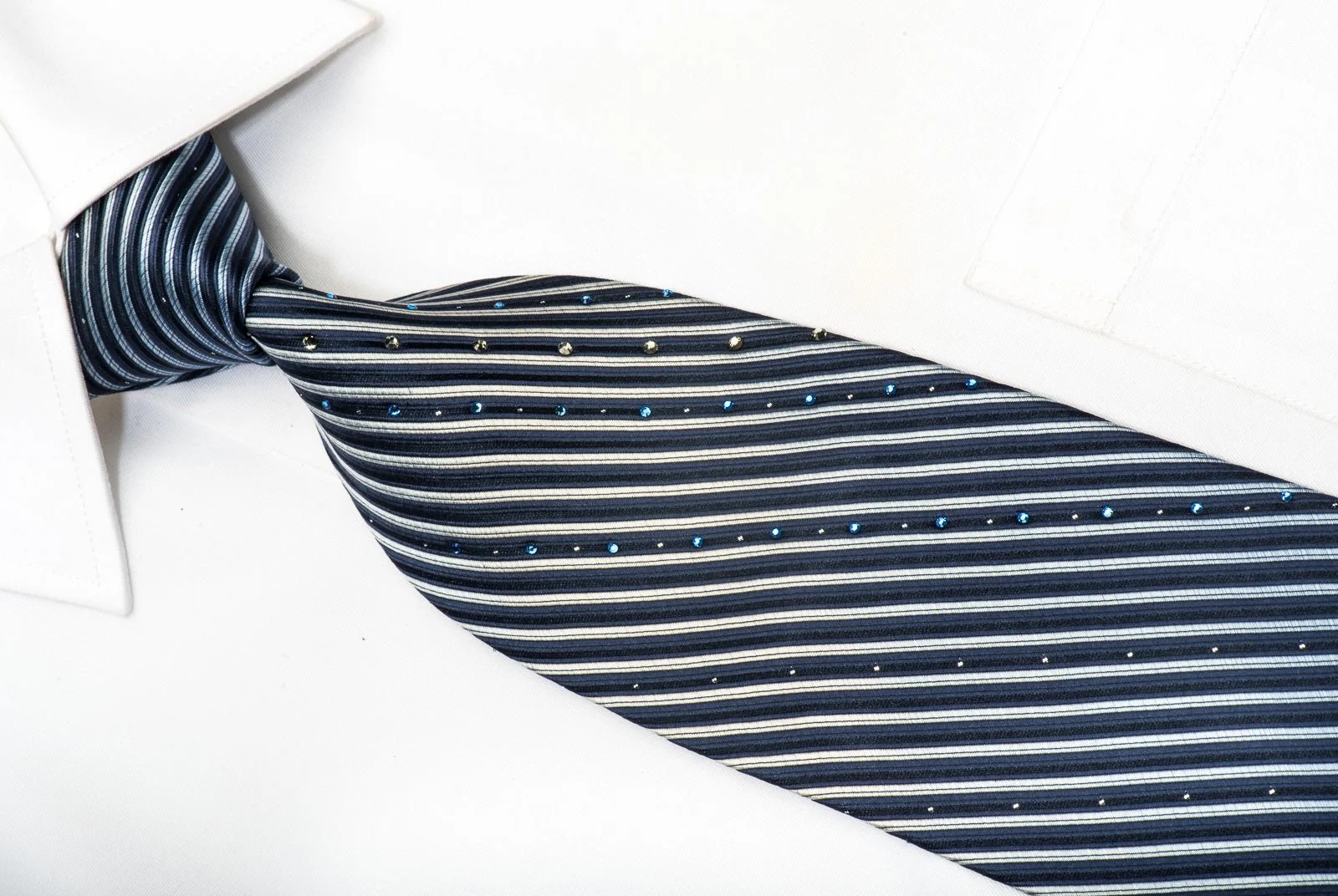 Aquascutum Men's Rhinestone Silk Tie Striped On Blue With Silver Sparkles - Image 3