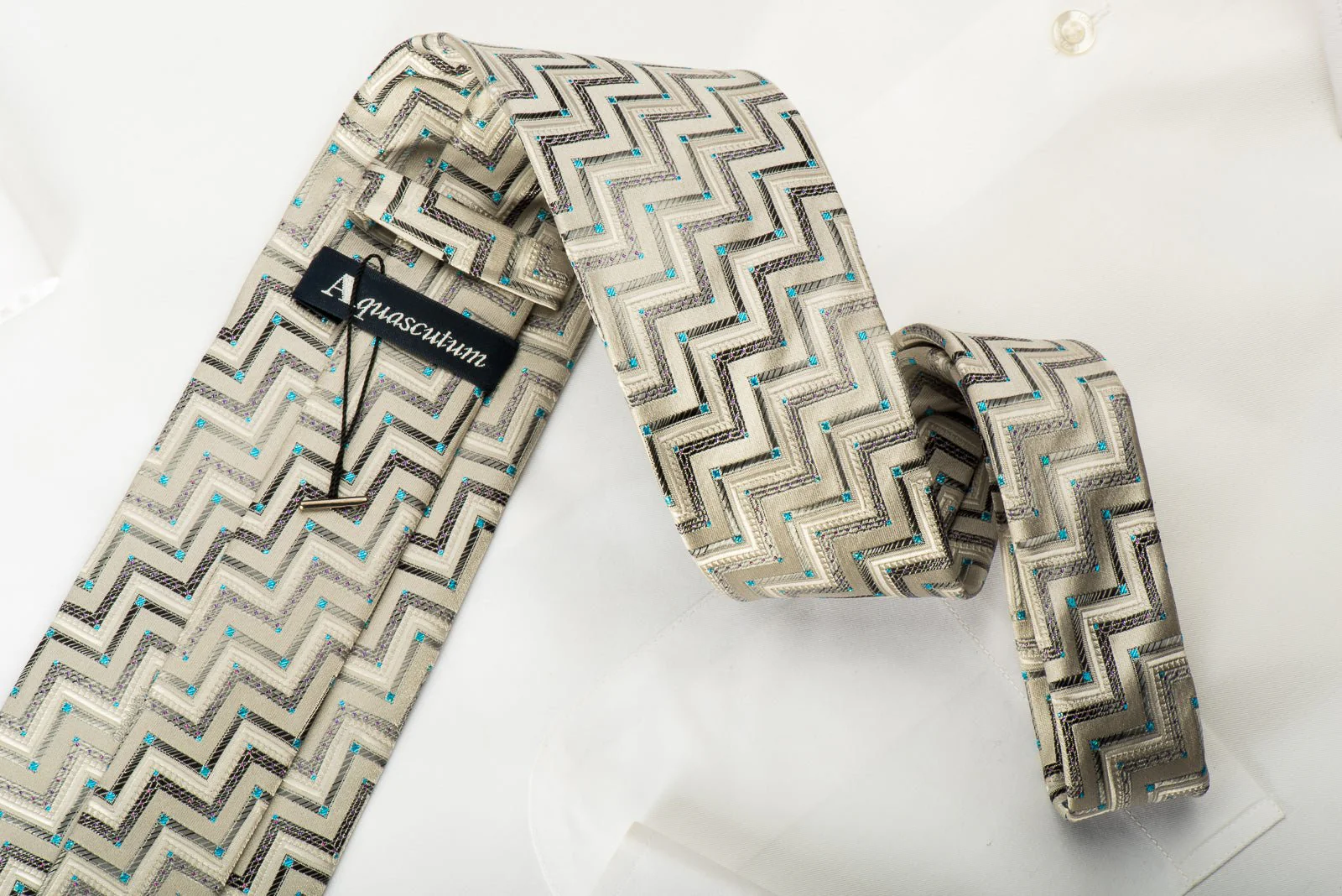 Aquascutum Silk Necktie Silver Chevron With Sparkles - Image 3