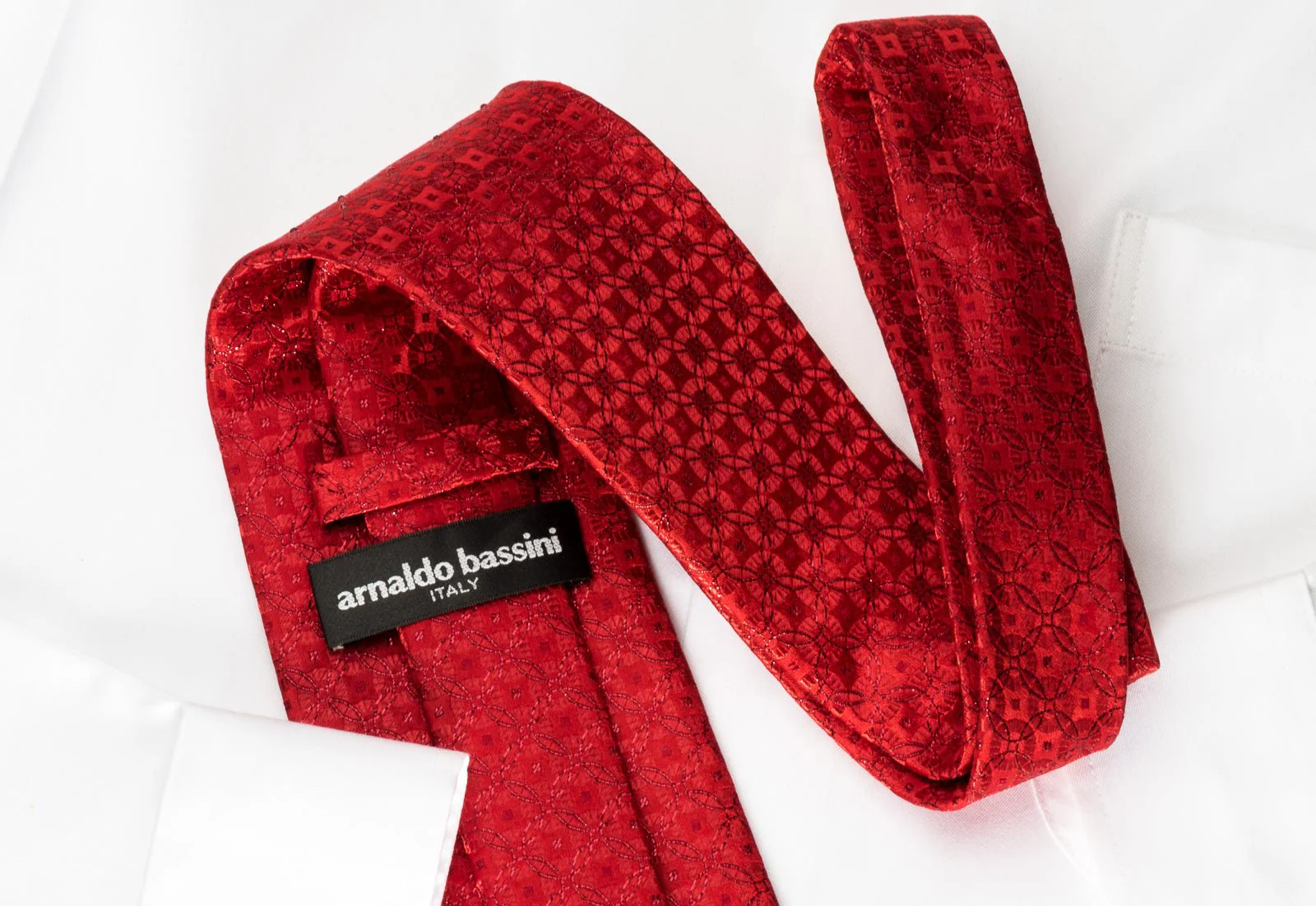Arnaldo Bassini Silk Rhinestone Necktie Interlocking Circles On Red With Red Sparkles - Image 8