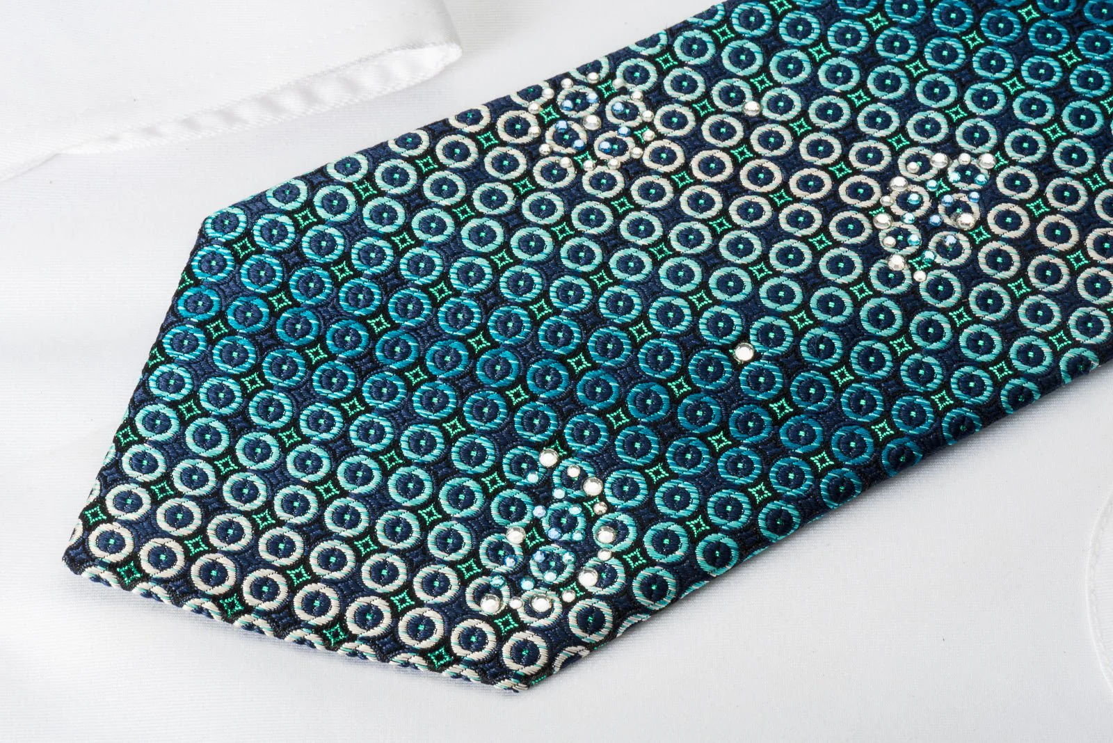 Arnold Palmer Silk Tie Turquoise Geometric On Blue With Turquoise Sparkles - Image 4