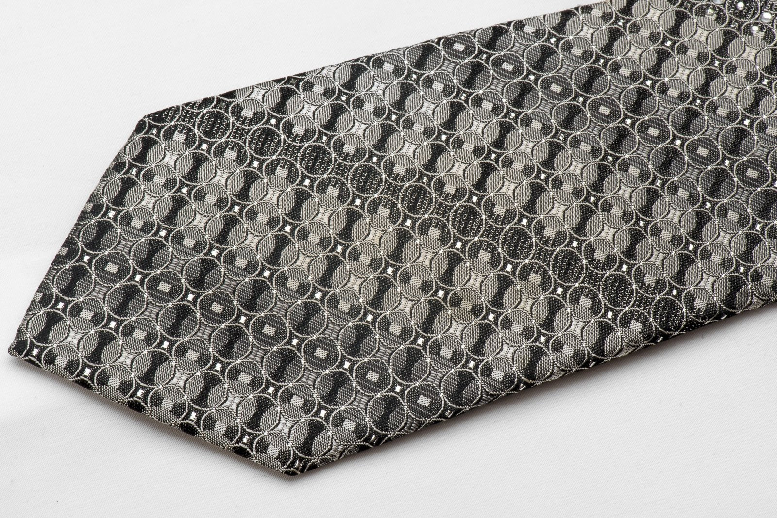 Arpeggio Men's Silk Rhinestone Tie Geometric Silver Circles On Black With Sparkles - Image 3