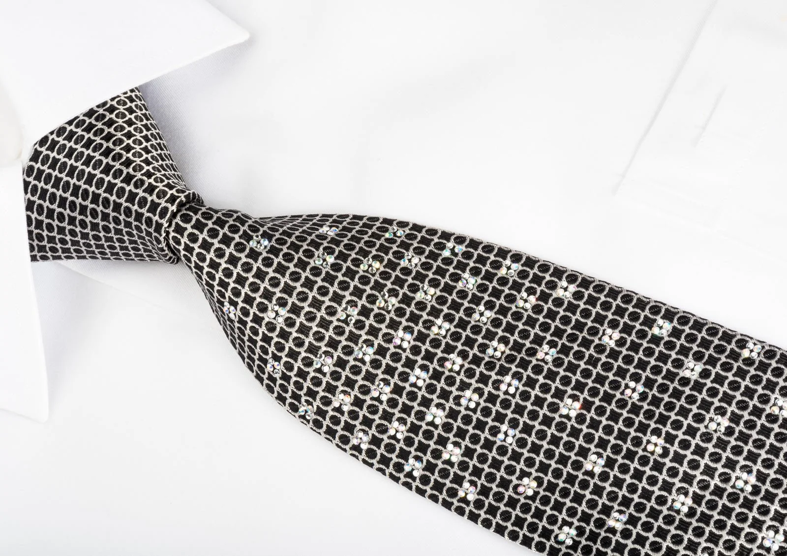 Arpeggio Men's Woven Silk Necktie Silver Trellis On Bleck With Rhinestones - Image 5