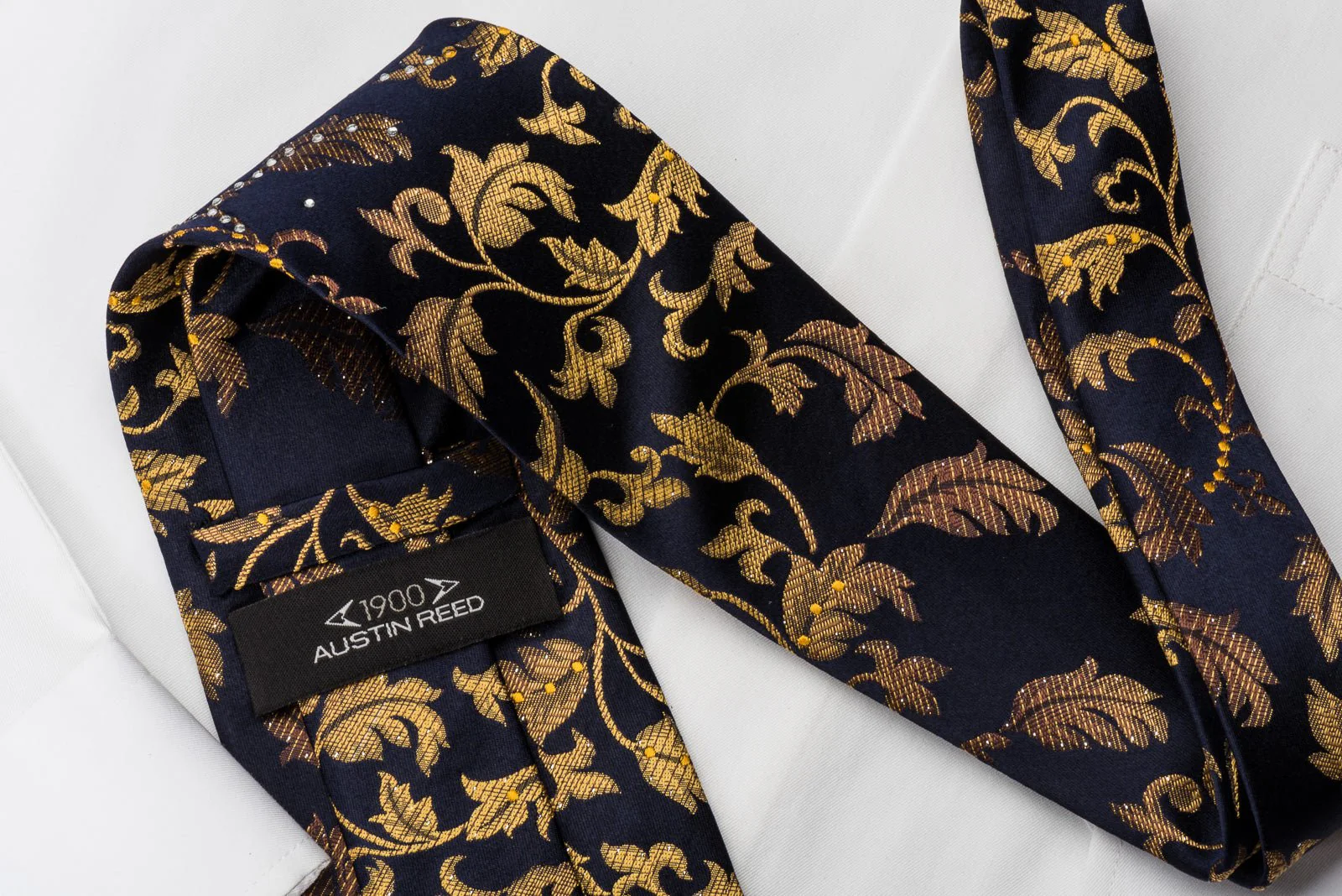 Austin Reed Rhinestone Tie Golden Vines On Black With Silver Sparkles - Image 6