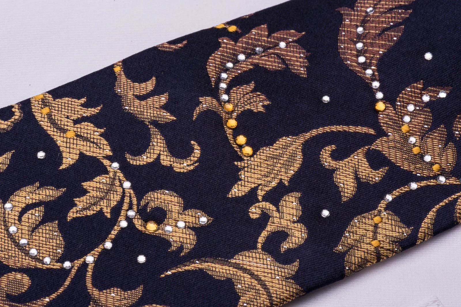 Austin Reed Rhinestone Tie Golden Vines On Black With Silver Sparkles - Image 7