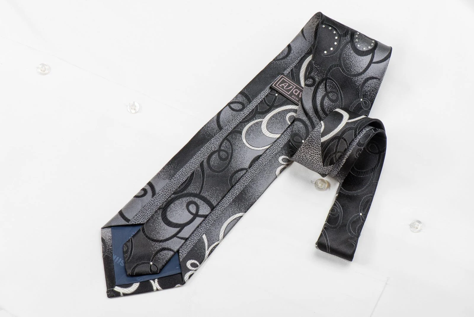 Avolio Men's Crystal Silk Tie Silver Black Scrolls On Black With Silver Sparkles - Image 4