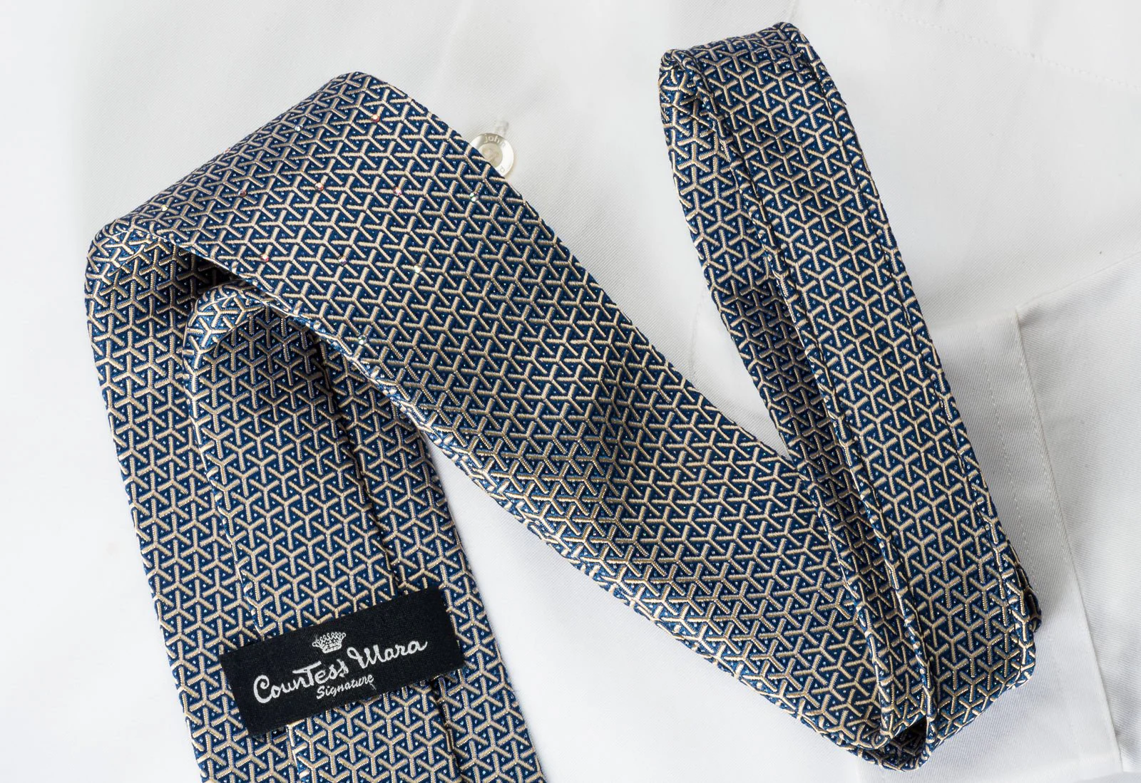 Countess Mara Silk Rhinestone Necktie Silver Trellis On Blue With Sparkles - Image 7