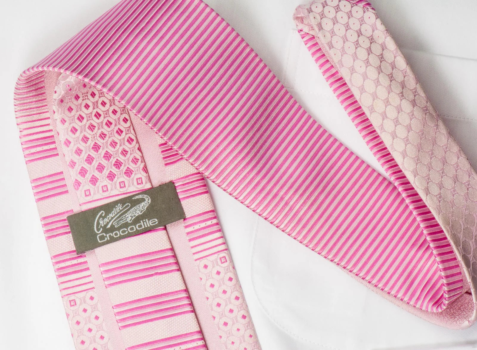 Crocodile Rhinestone Necktie Pink Striped & Geometric With Sparkles - Image 3