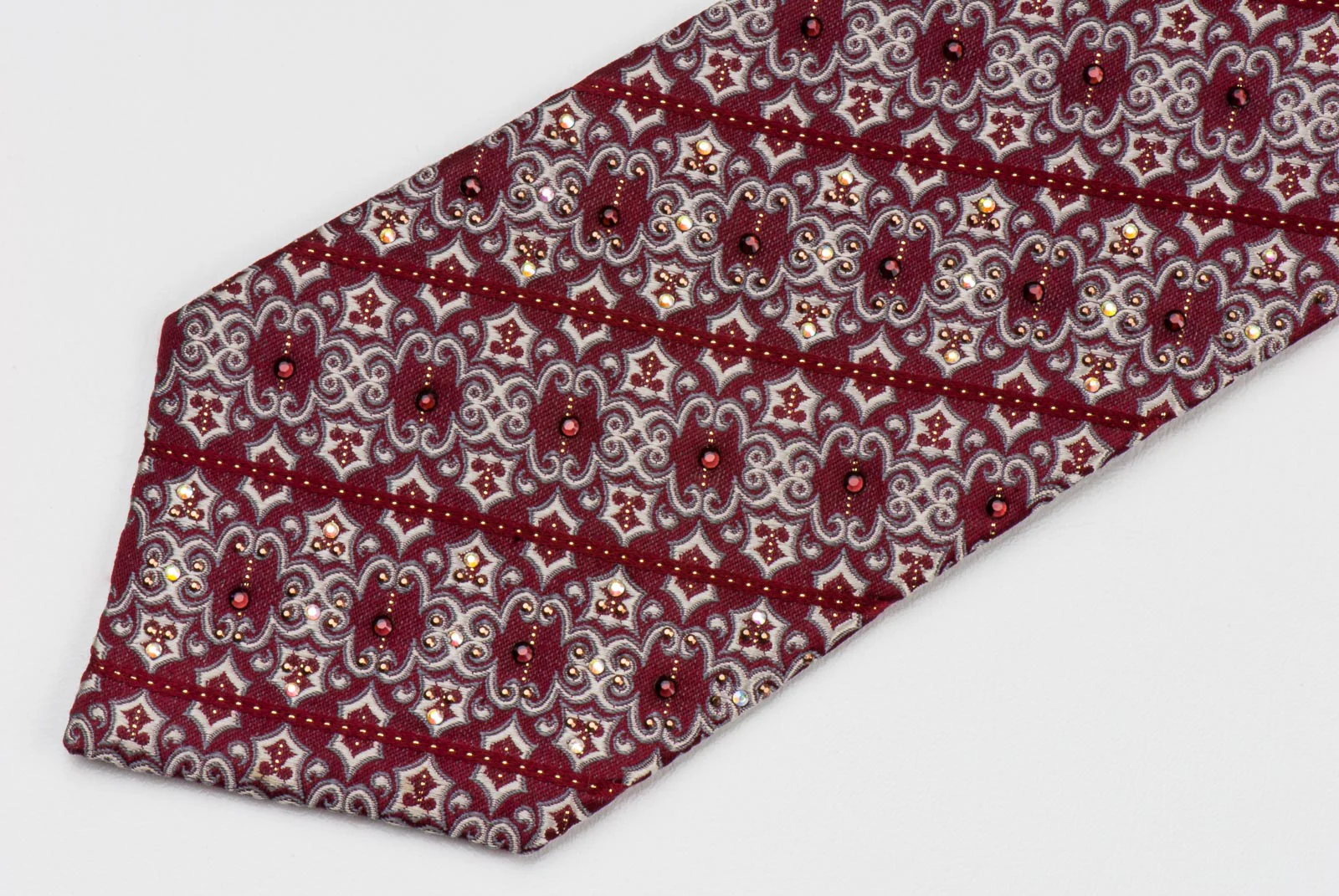 Daniel Hechter Men's Rhinestone Necktie Striped Silver Damask Motif On Burgundy - Image 3