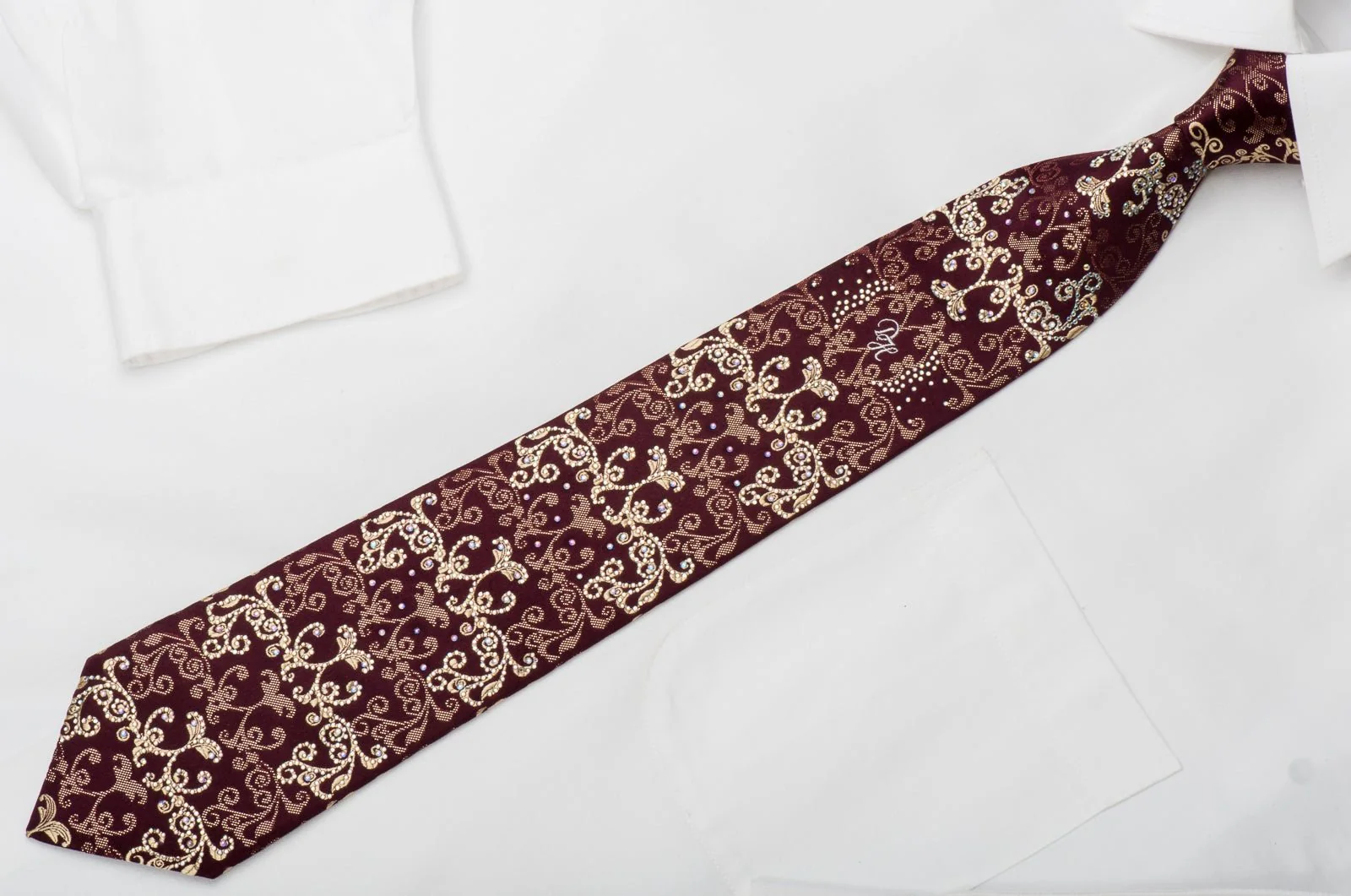 Daniel Hechter Men's Rhinestone Silk Tie Golden Damask On Burgundy With Sparkles - Image 5