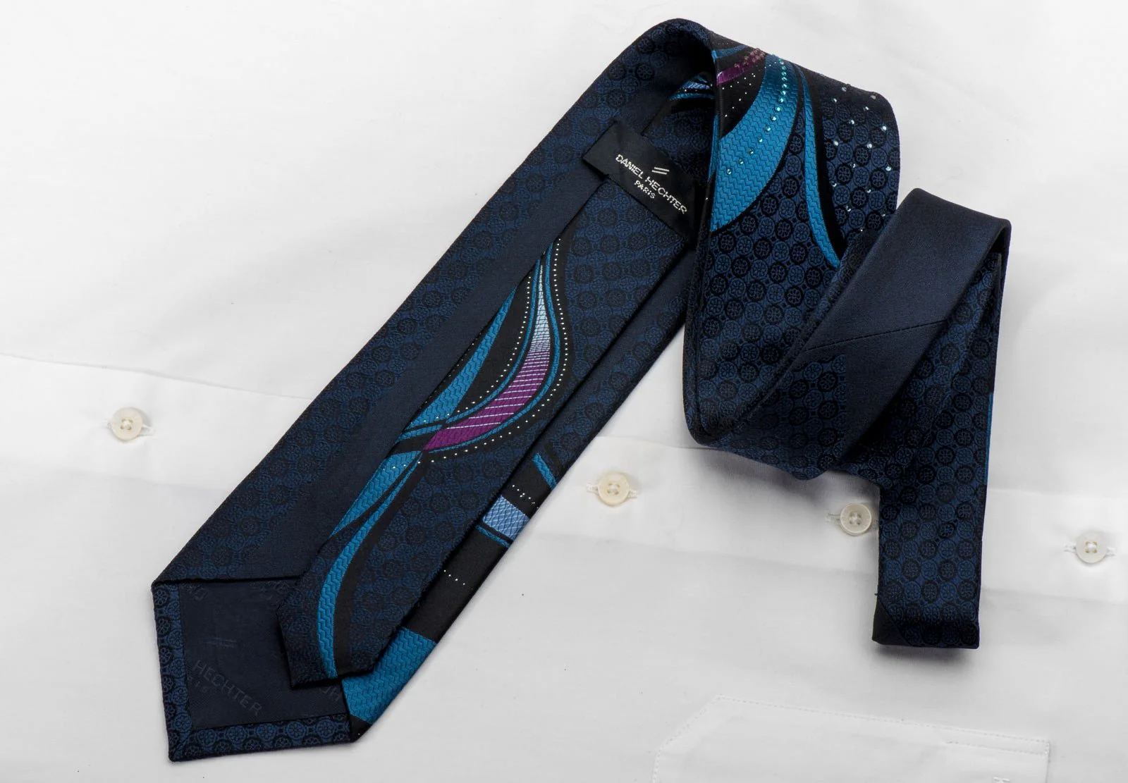 Daniel Hechter Men's Silk Necktie Waves On Navy Blue Rhinestone Necktie - Image 4