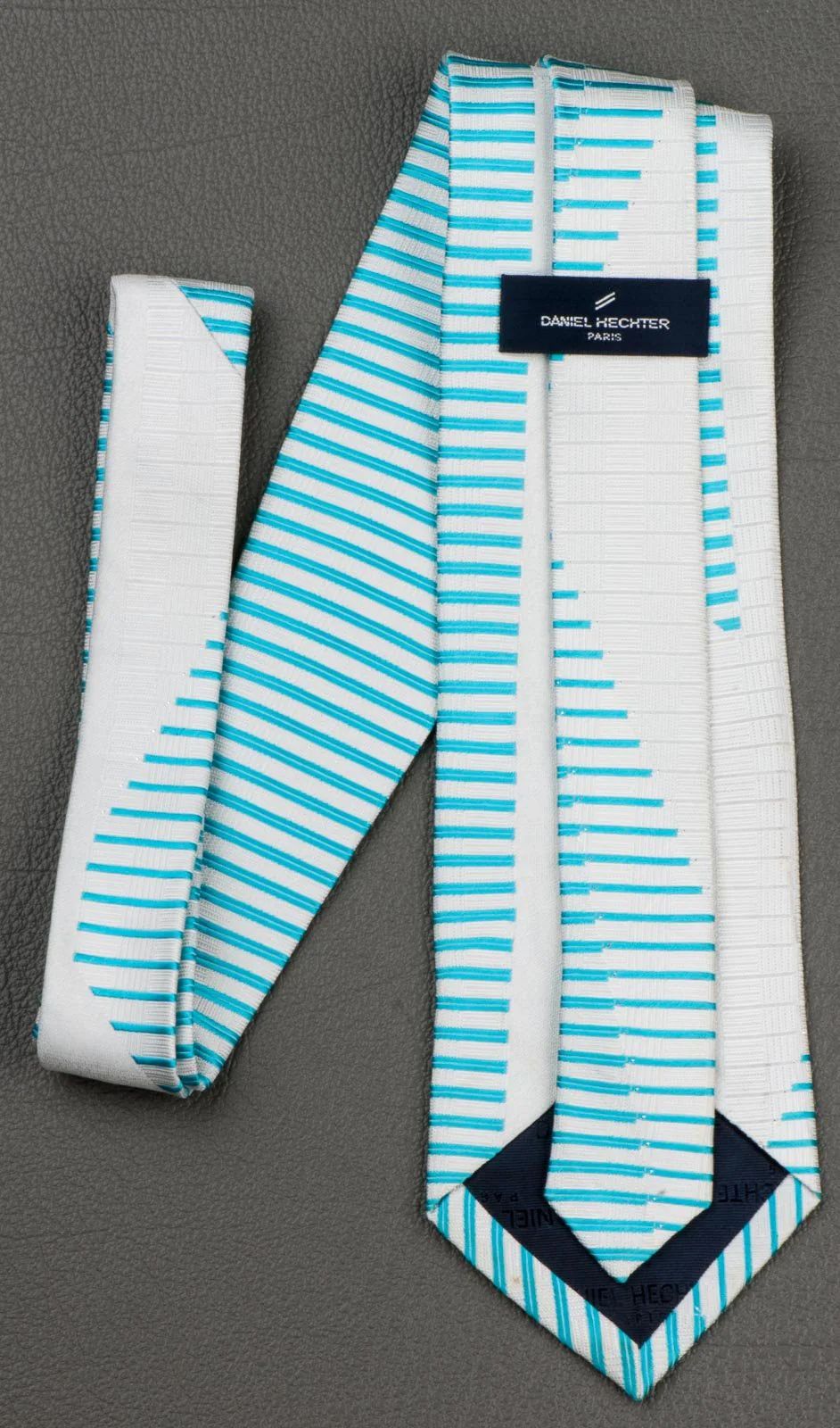 Daniel Hechter Silk Neck Tie Blue Stripes On White With Rhinestones 3 1/2 Inch - Image 7