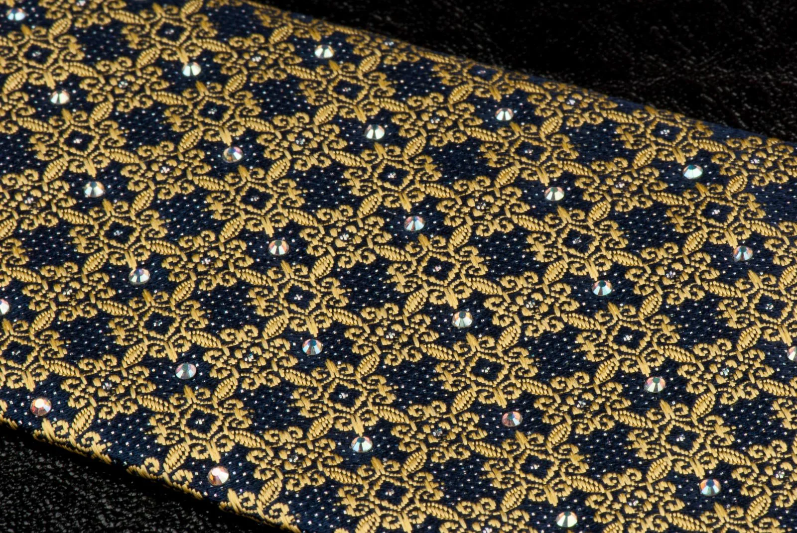 Daniel Heckter Men's Silk Rhinestone Tie Yellow Trellis On Blue With Silver Sparkles - Image 5