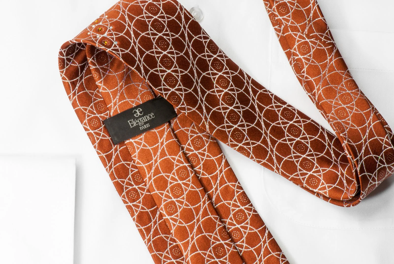 Elegance Rhinestone Necktie Silver Interlocking Circles On Brown With Silver Sparkles - Image 6