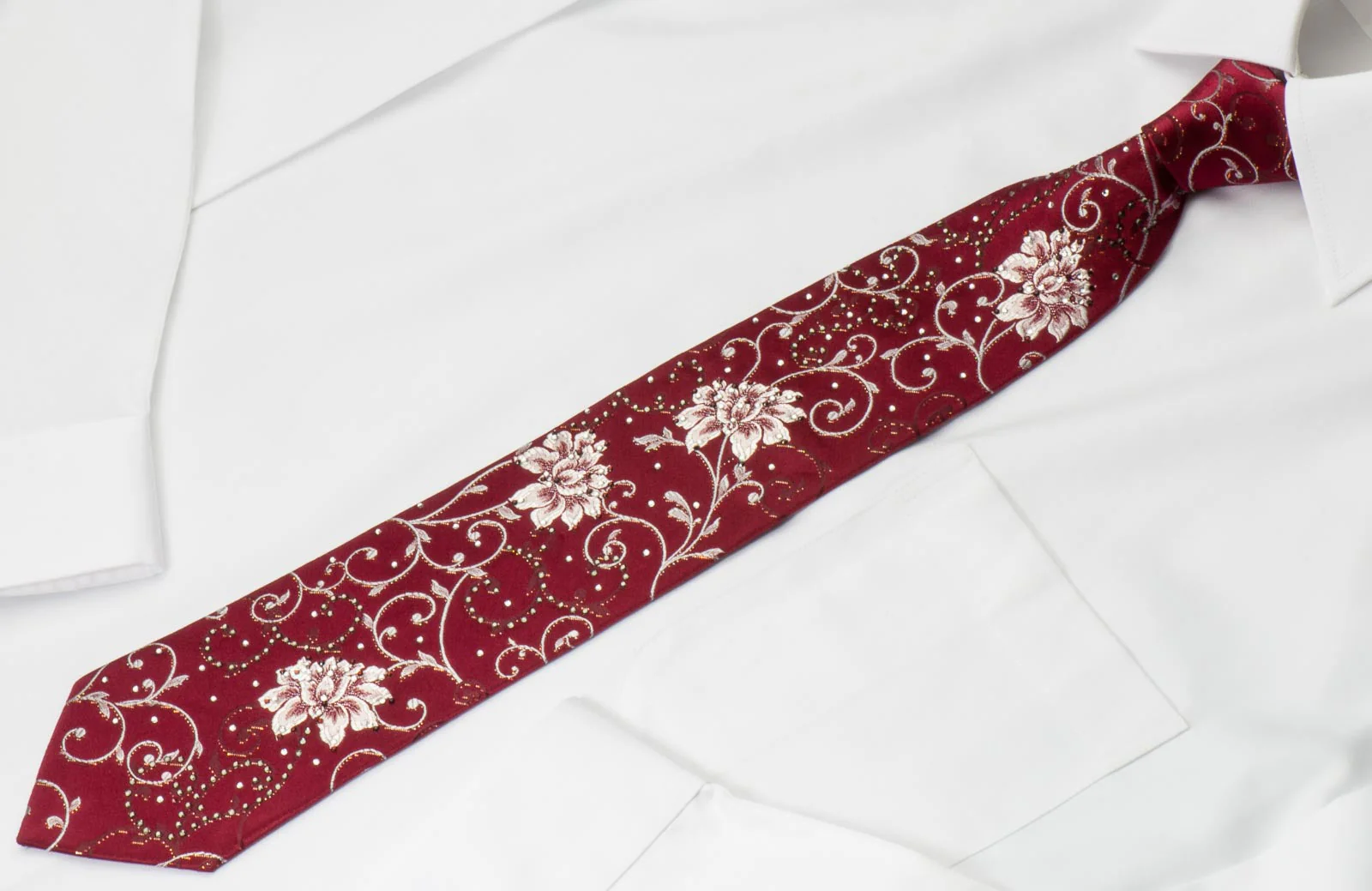 Grang Cia Men's Silk Rhinestone Tie Silver Floral Design On Burgundy With Silver Sparkles - Image 5