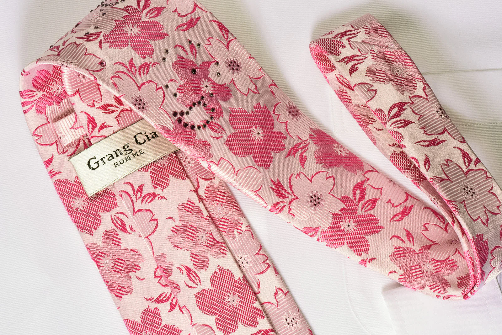 Grang Cia Rhinestone Necktie Pink Floral With Silver Sparkles - Image 2