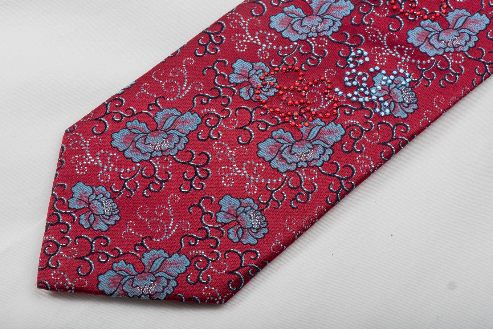 Grang Cia Rhinestone Tie Blue Floral On Red With Blue Sparkles - Image 2