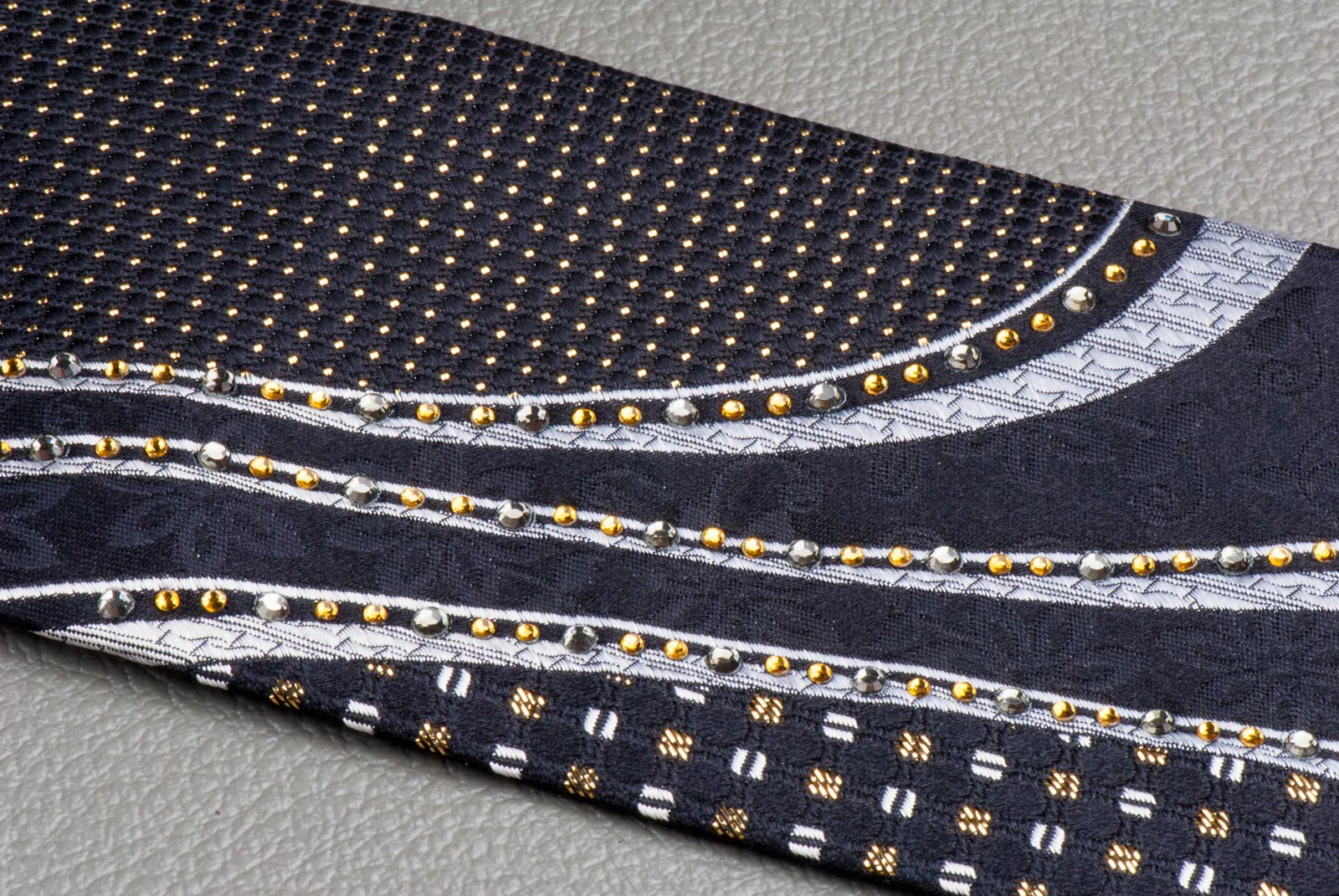 Grang Cia Rhinestone Tie Silver Waves On Black Silk With Golden Sparkles - Image 6