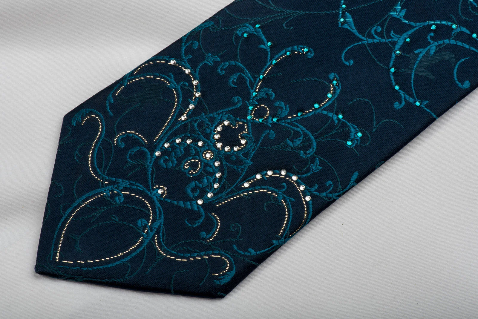 Guy Laroche Mens Rhinestone Silk Necktie Vines On Blue With Sparkles - Image 3