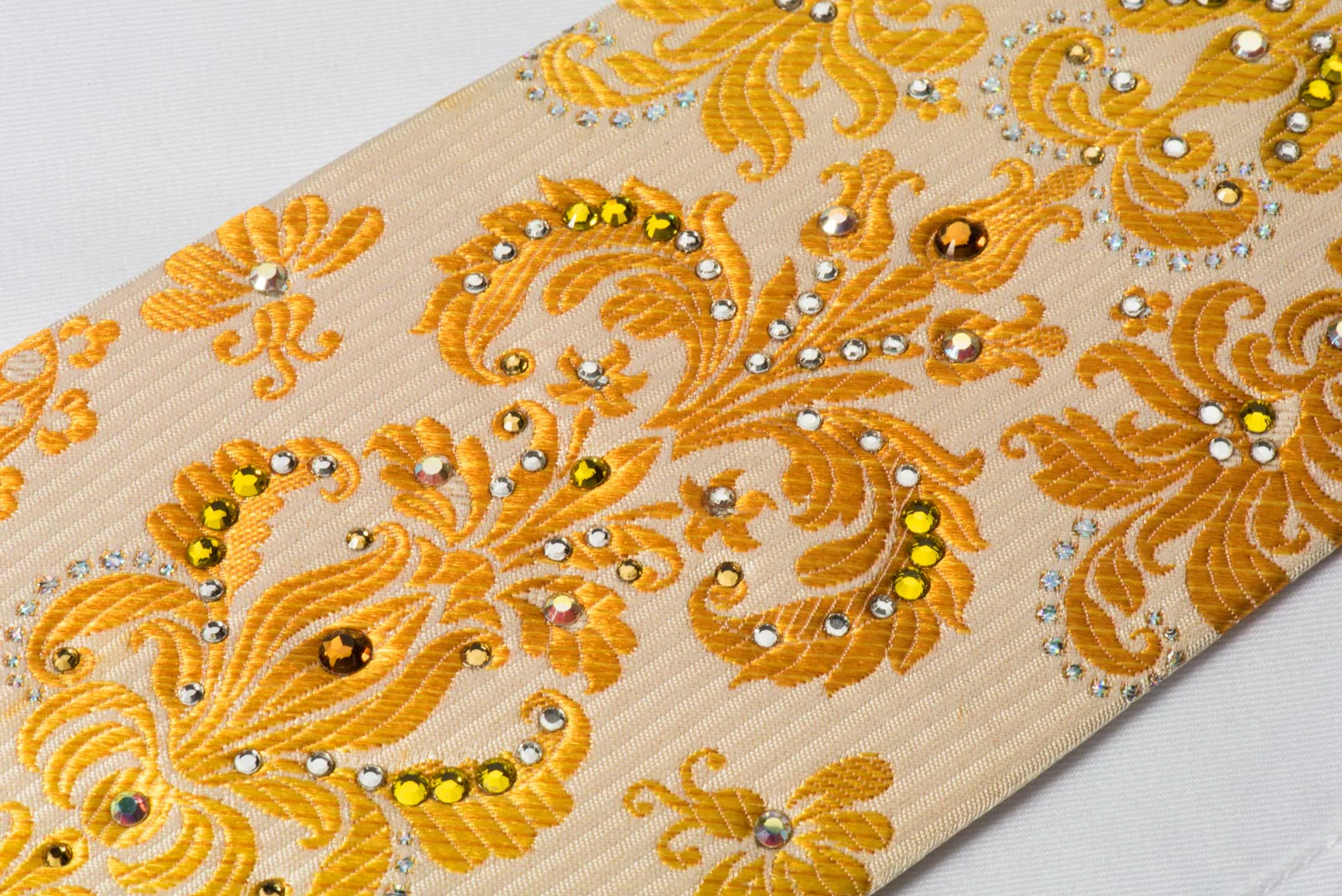 Guy Laroche Rhinestone Necktie Damask On Yellow With Silver Sparkles - Image 5