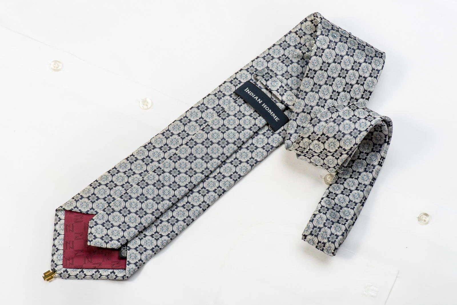 Indian Homme Men's Crystal Necktie Silver Foulard On Navy Blue With Silver Sparkles - Image 5