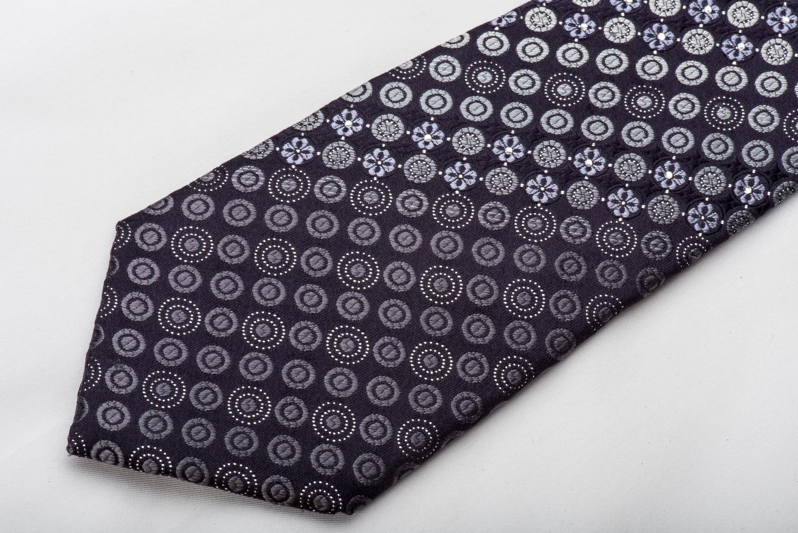 Indian Homme Rhinestone Silk Necktie Geometric Dots On Blue With Silver Sparkles - Image 4