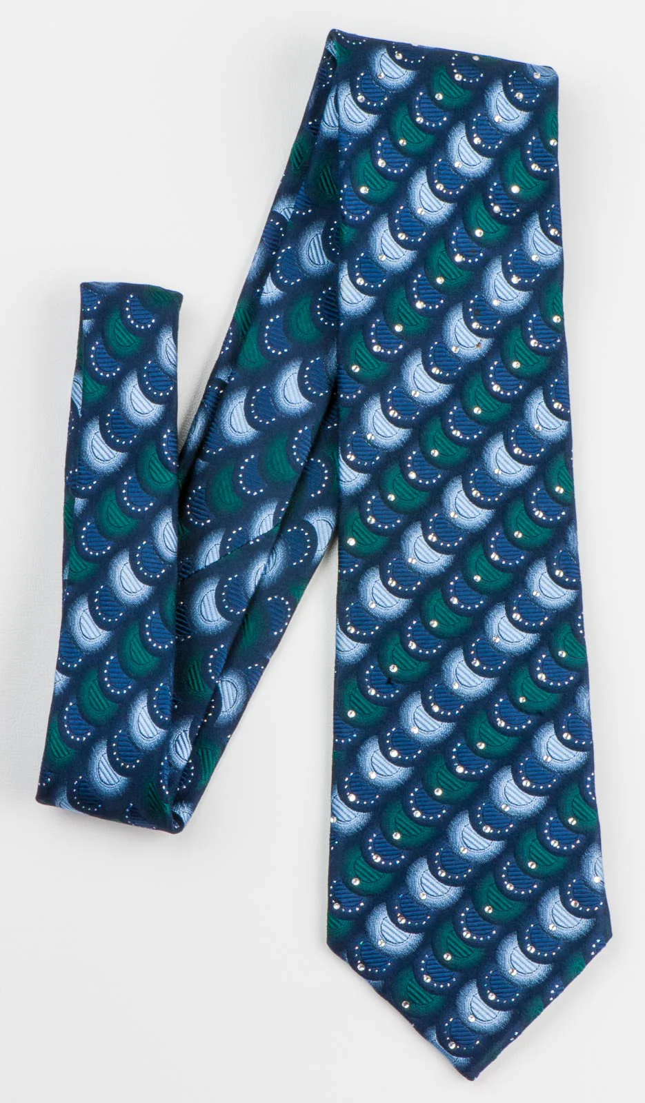 Indian Homme Silk Rhinestone Necktie Overlapping Circles On Blue With Silver Sparkles - Image 8