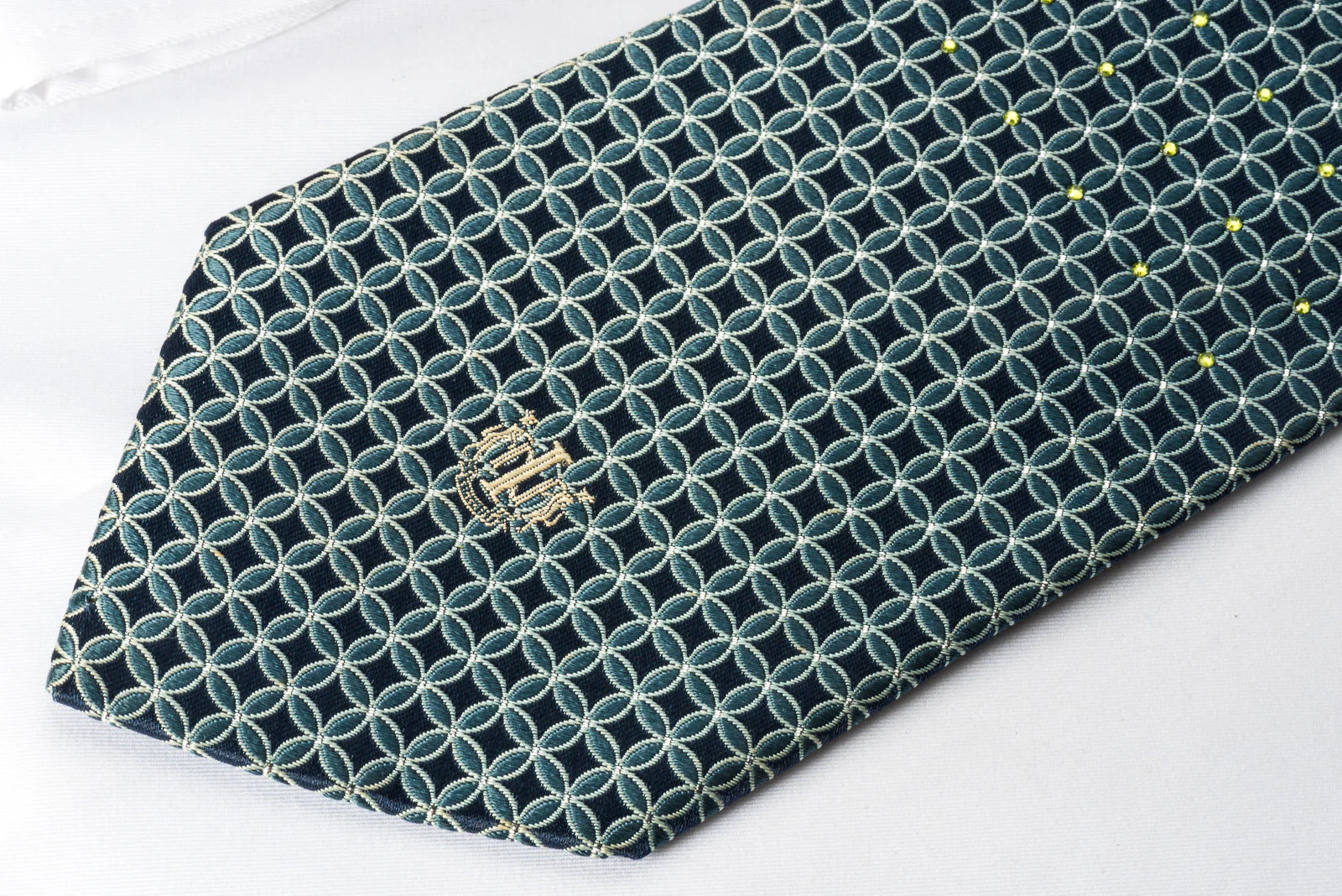 Indian Homme Silk Tie Interlocking Circles On Blue With Green Rhinestones & Sparkles - Image 7
