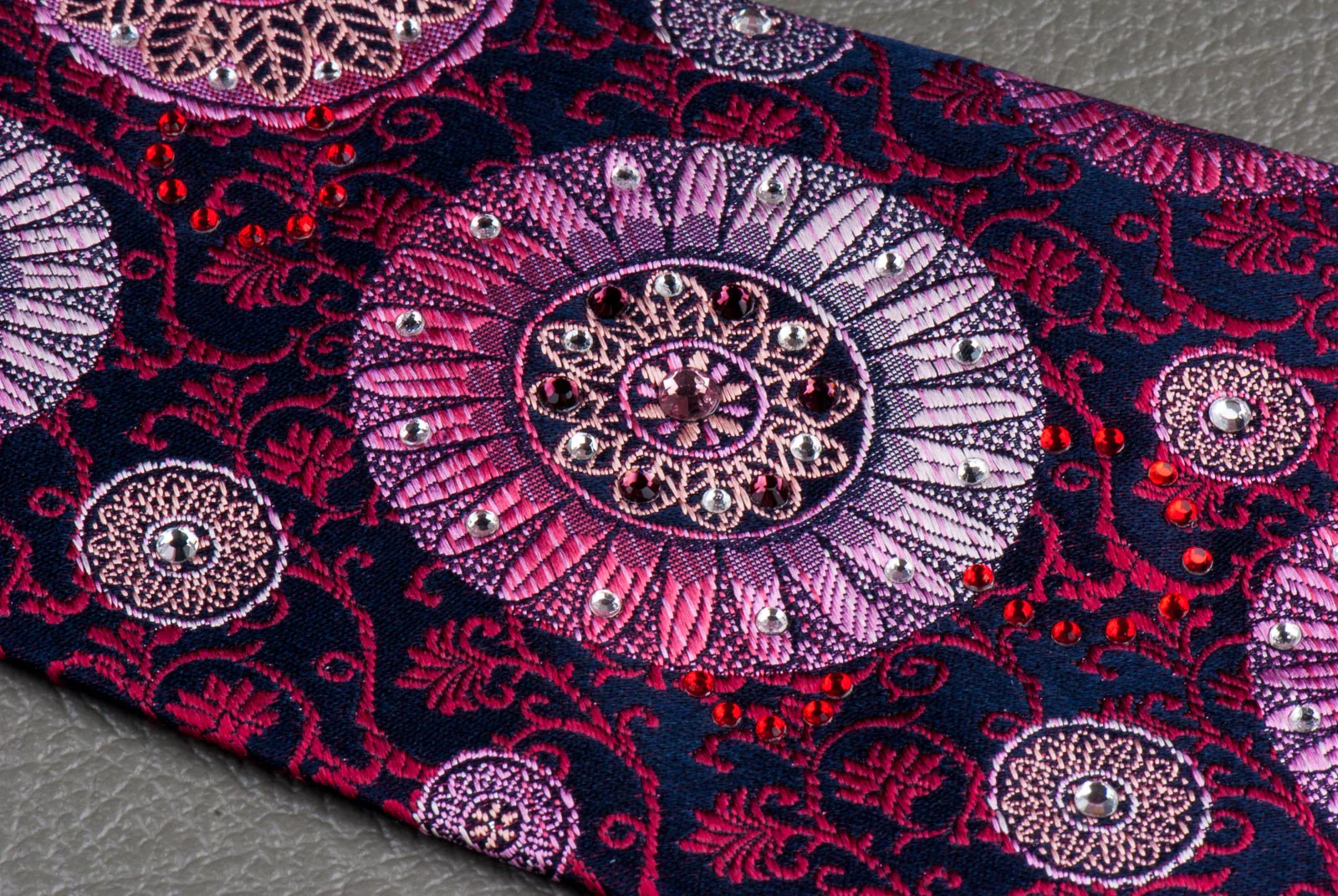 Lancetti Rhinestone Silk Neck Tie Silver Pink Madalions & Red Vines On Burgundy - Image 9