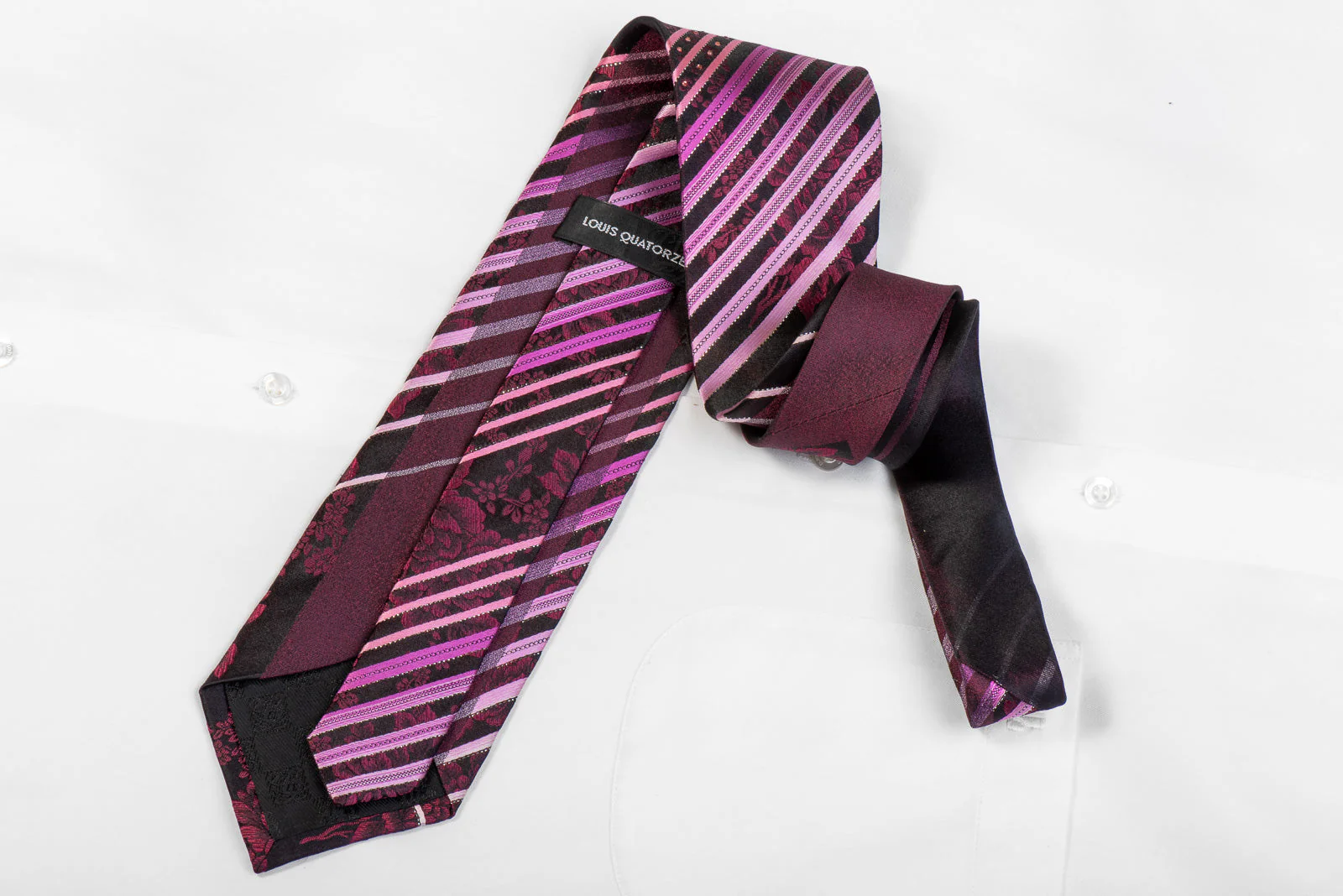 Louis Quatorze Men's Rhinestone Silk Necktie Striped Floral On Purple - Image 4