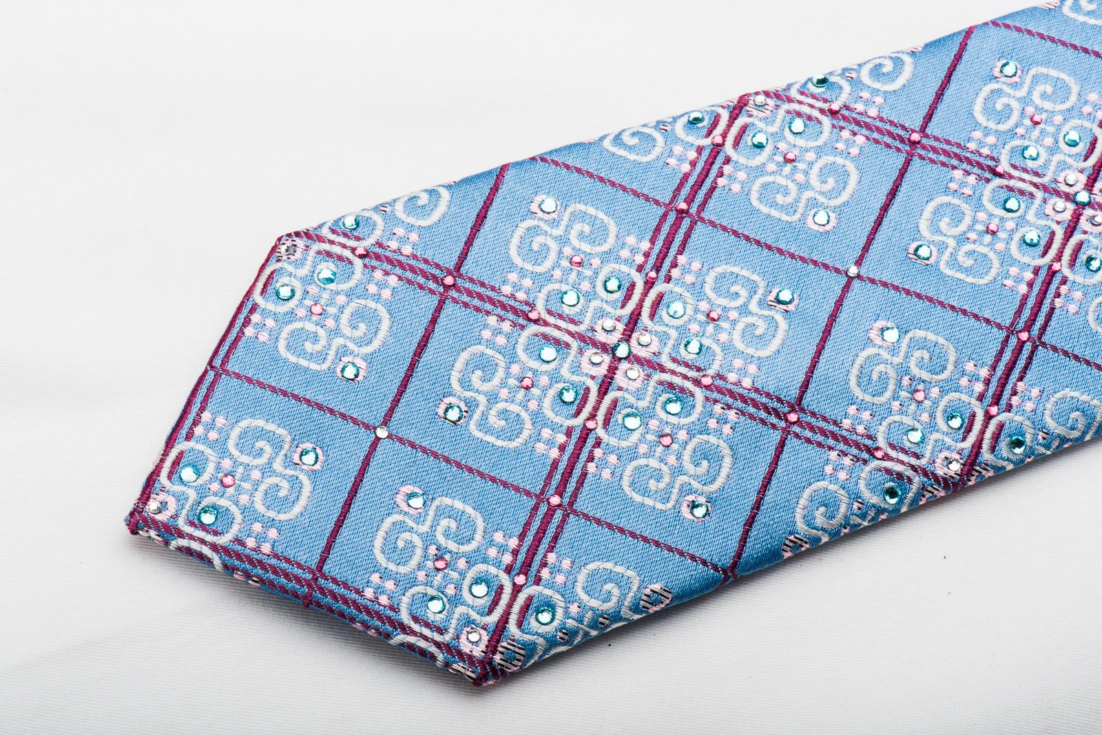 Metro City Rhinestone Necktie Burgundy Checker & Cartouche On Blue With Sparkles - Image 2