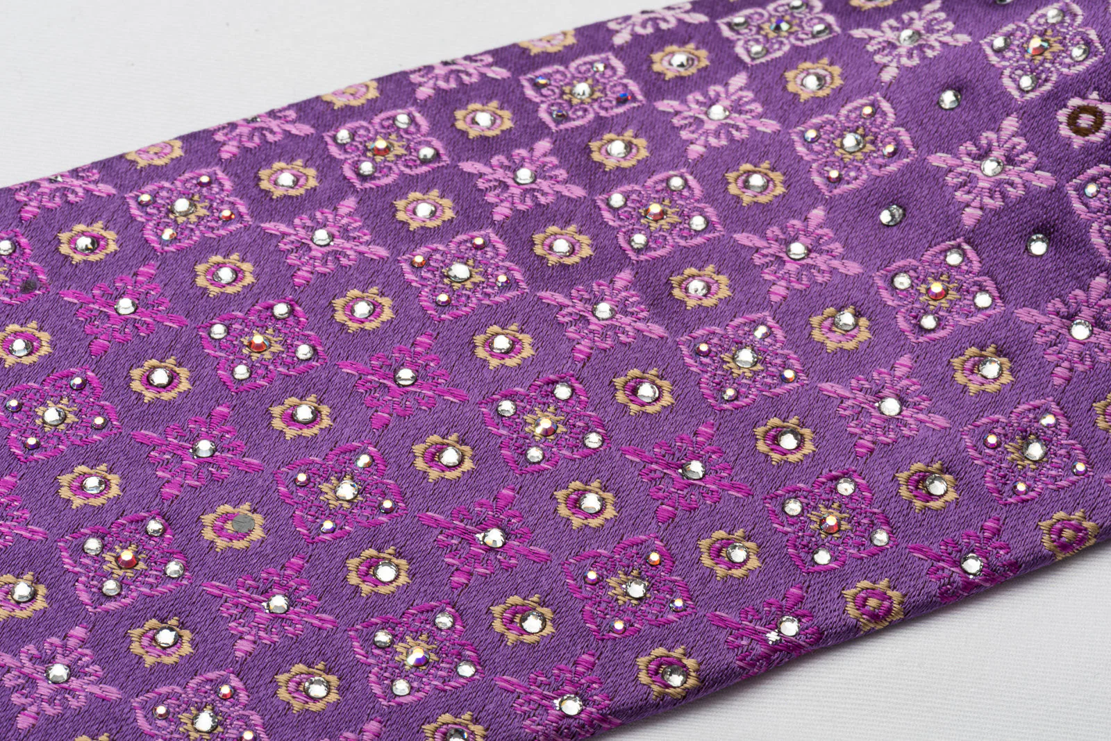 Nina Ricci Rhinestone Necktie Fleur de Lis Motif Design On Purple With Silver Sparkles - Image 3