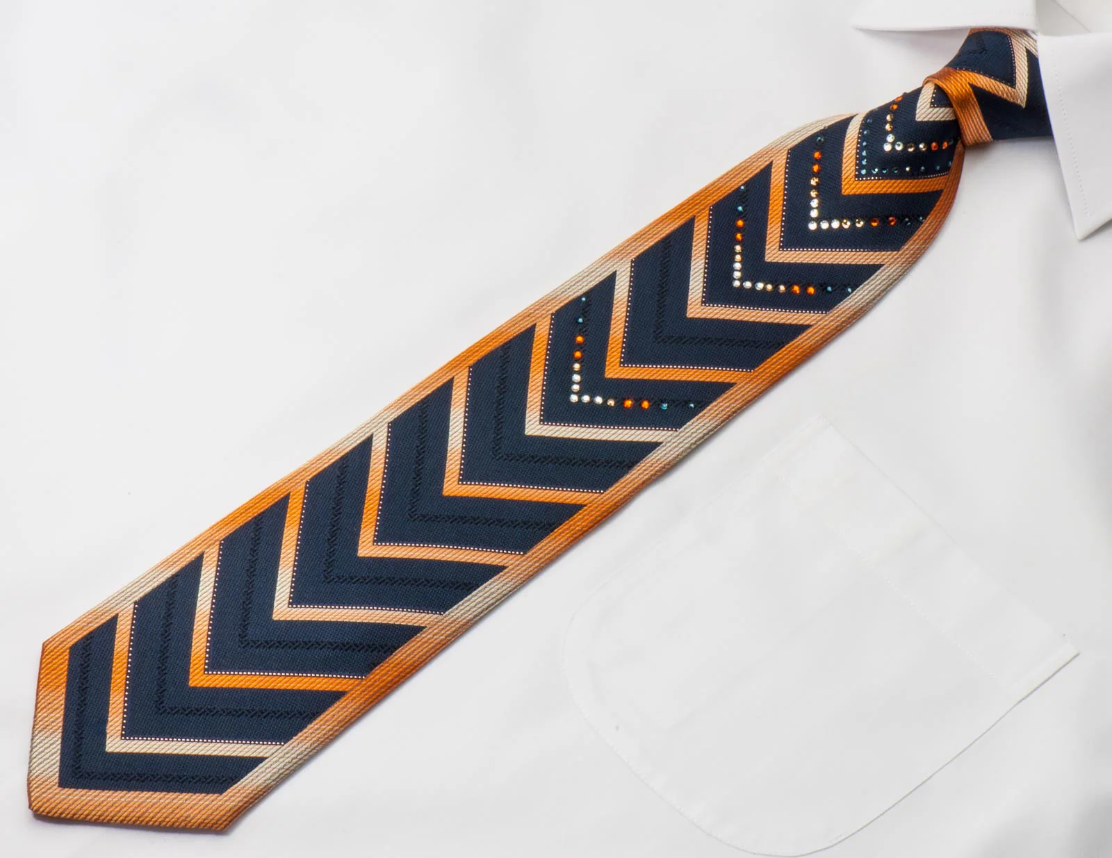 Perry Ellis Men's Rhinestone Silk Necktie Orange Chevron V Stripes On Black Silk - Image 2