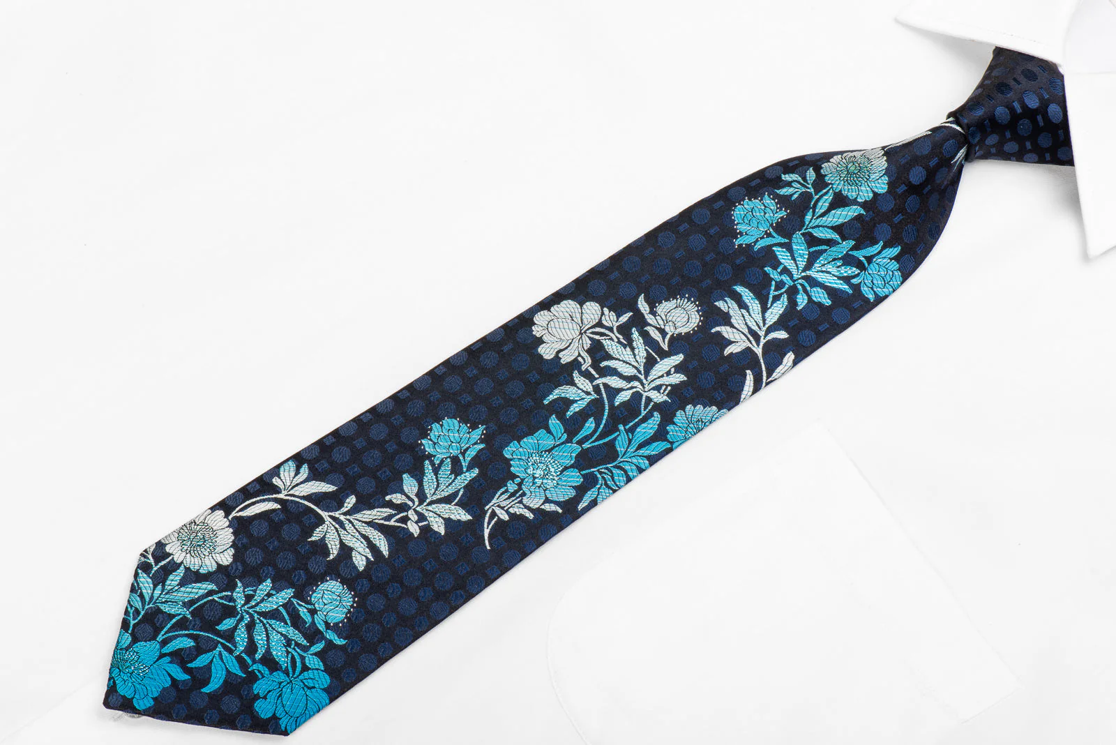 Perry Ellis Men's Silk Necktie Blue Floral On Black With Blue Sparkles - Image 3