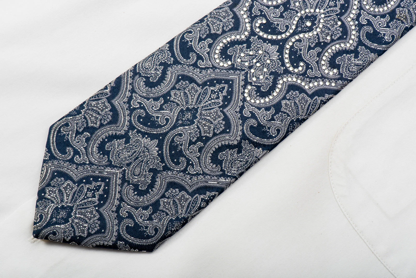 Perry Ellis Rhinestone Silk Necktie Damask On Navy With Silver Sparkles - Image 3