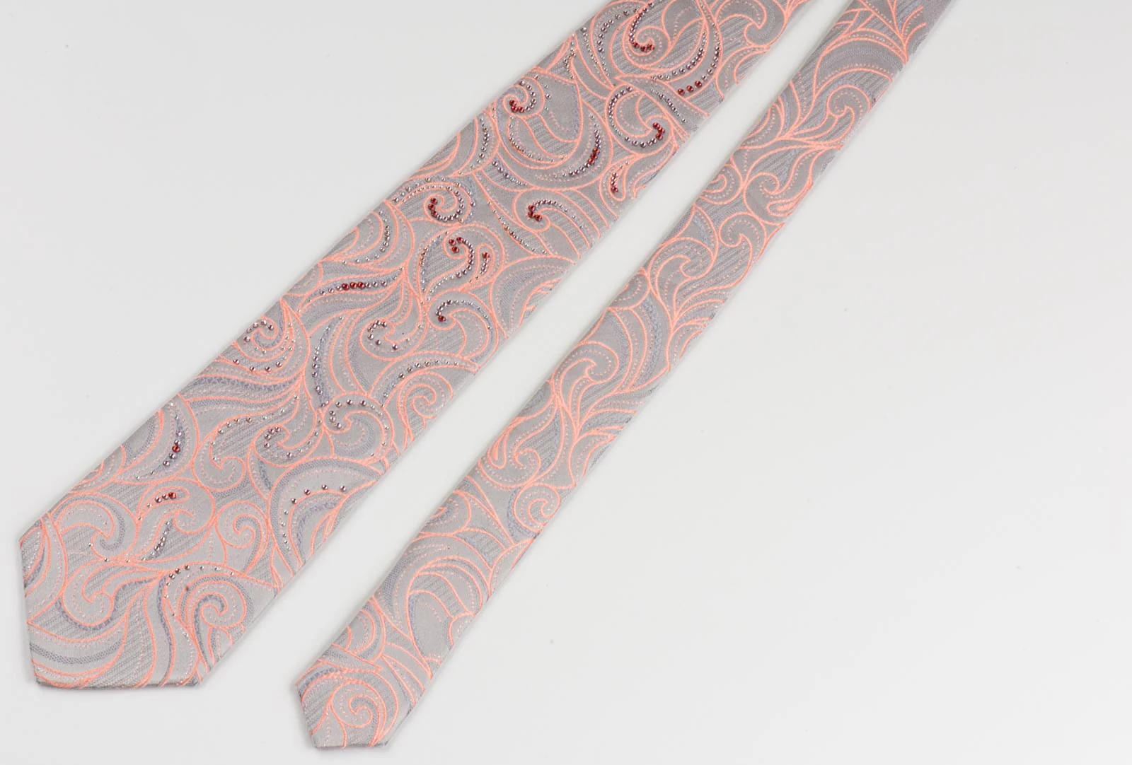 Perry Ellis Rhinestone Silk Necktie Peach Pink Paisley On Silver With Rhinestones - Image 7