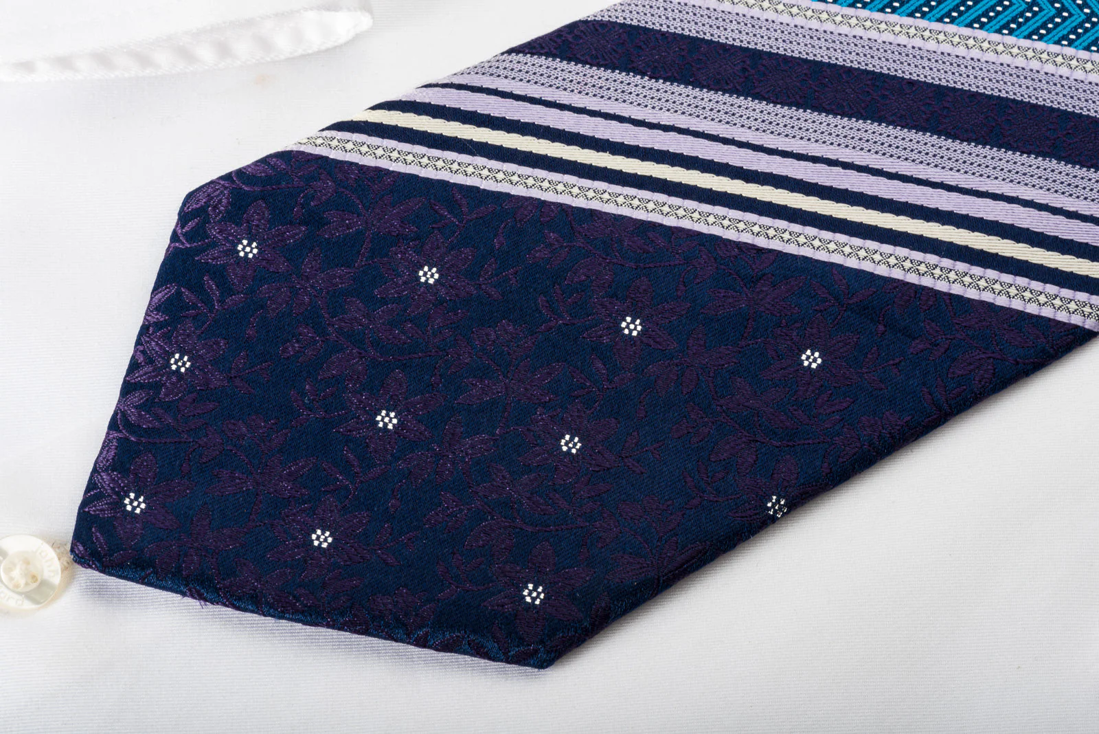 Perry Ellis Rhinestone Silk Tie Turquoise Striped On Navy With Silver Sparkles - Image 6