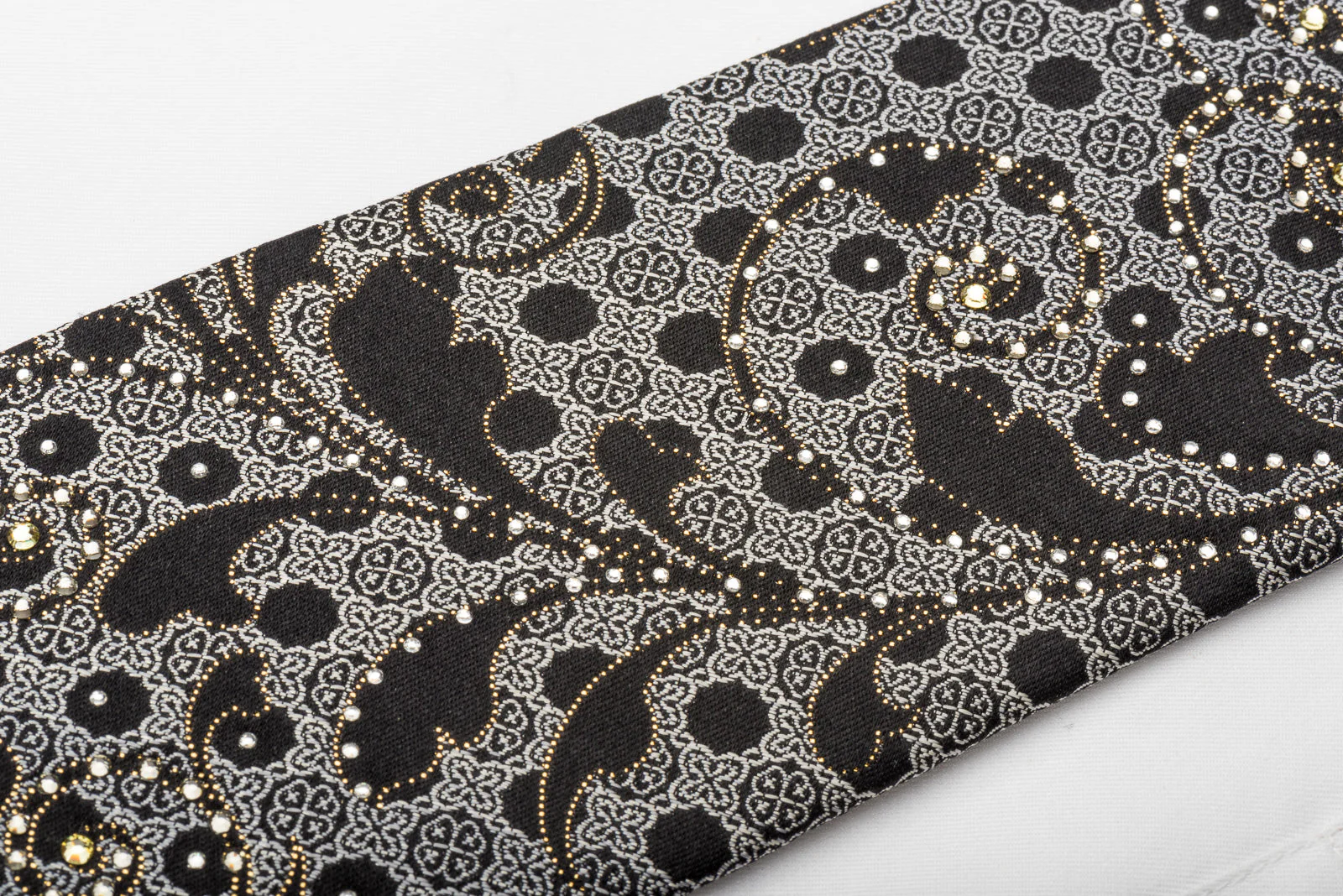 Perry Ellis Silk Rhinestone Necktie Black Vines On Silver With Sparkles - Image 6