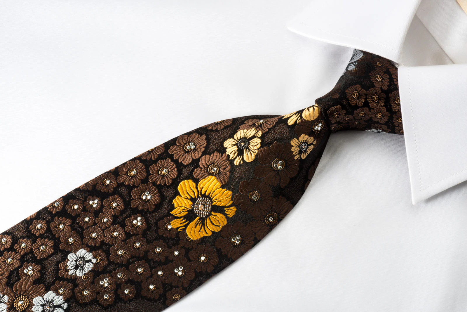 Floral On Brown Rhinestone Tie With Silver Sparkles - Image 5