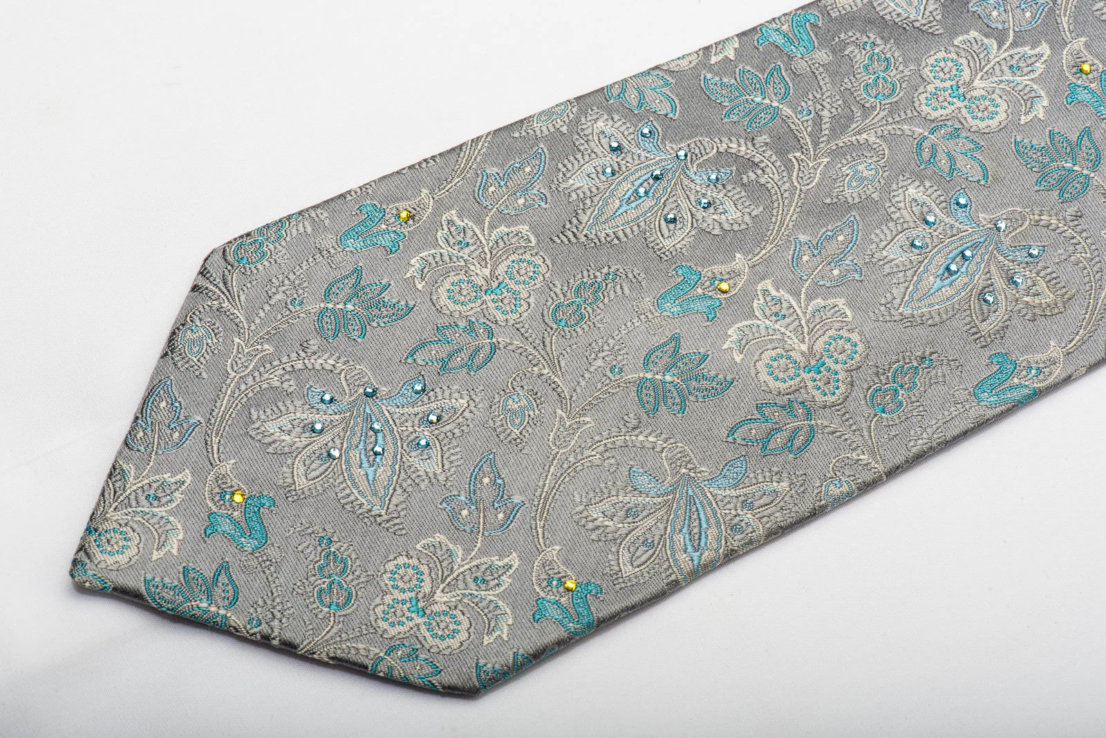 Pierre Cardin Men's Silk Necktie Acanthus On Silver Sparkling With Rhinestones - Image 3