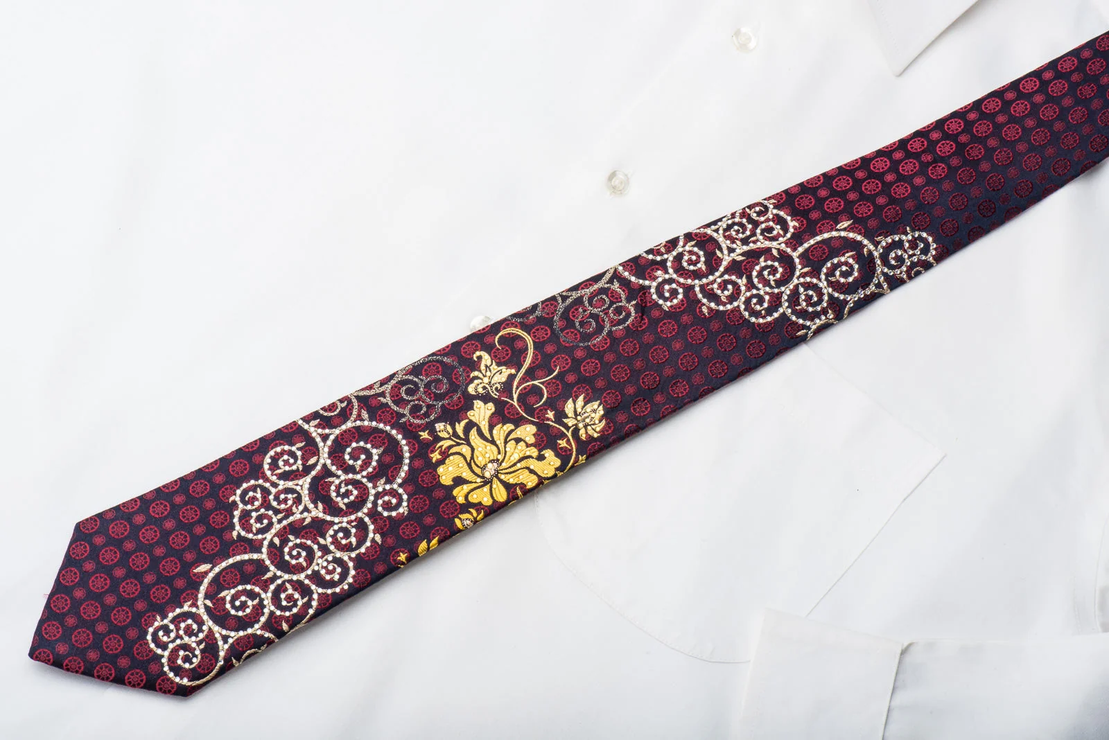 Remizio Men's Rhinestone Necktie Silver Scrolls & Gold Floral On Navy Silk - Image 4