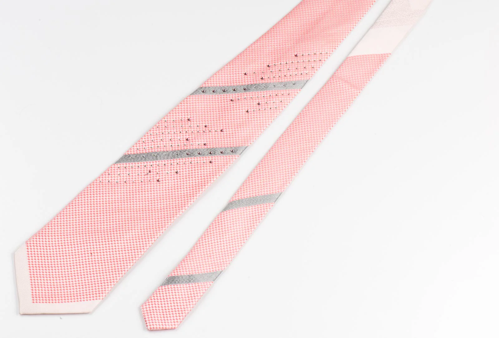 Remizio Men's Silk Neck Tie With Rhinestones Pink White With Silver Stripes - Image 6
