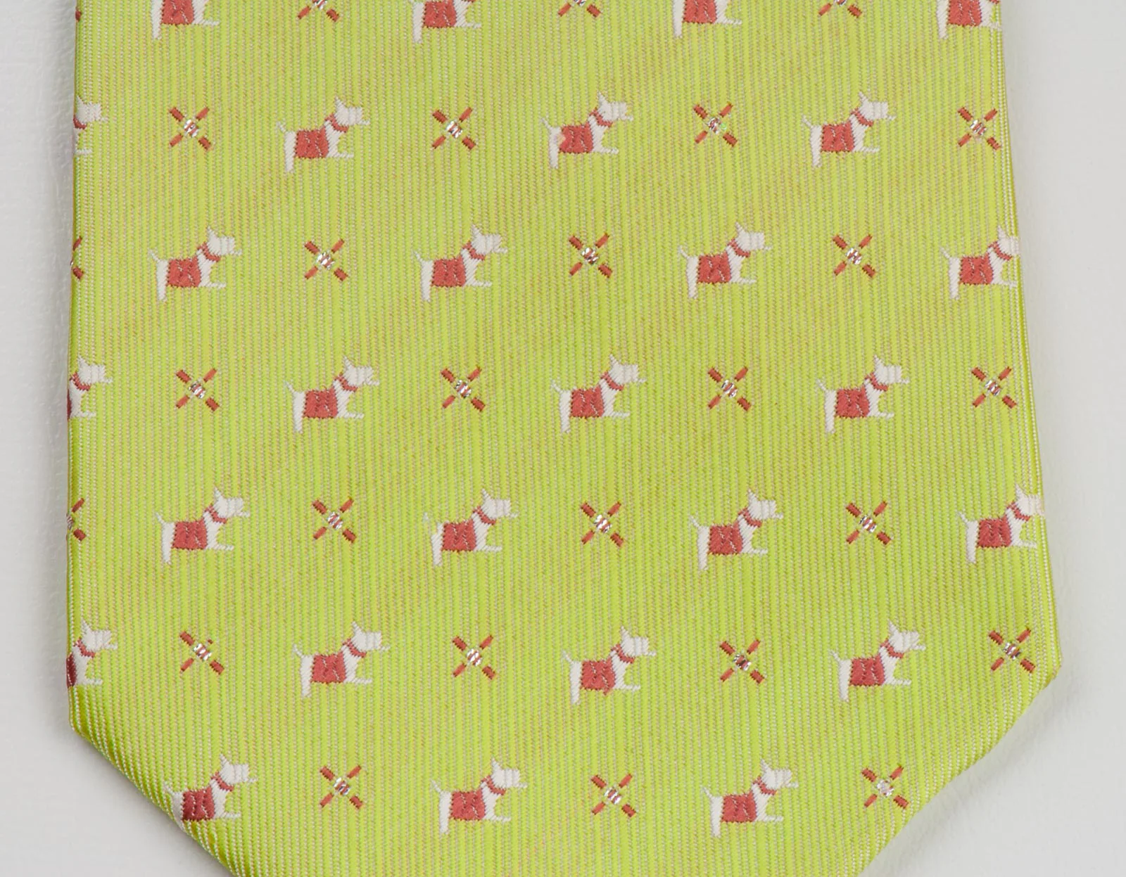 Remizio Men's Woven Silk Neck Tie Scotty Dogs On Lime Green With Silver Sparkles - Image 3