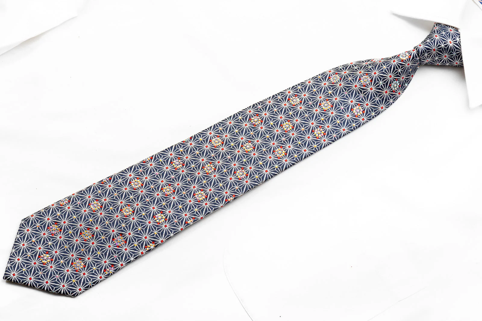 Renoma Men's Crystal Rhinestone Necktie Silver Trellis On Navy With Silver Sparkles - Image 4