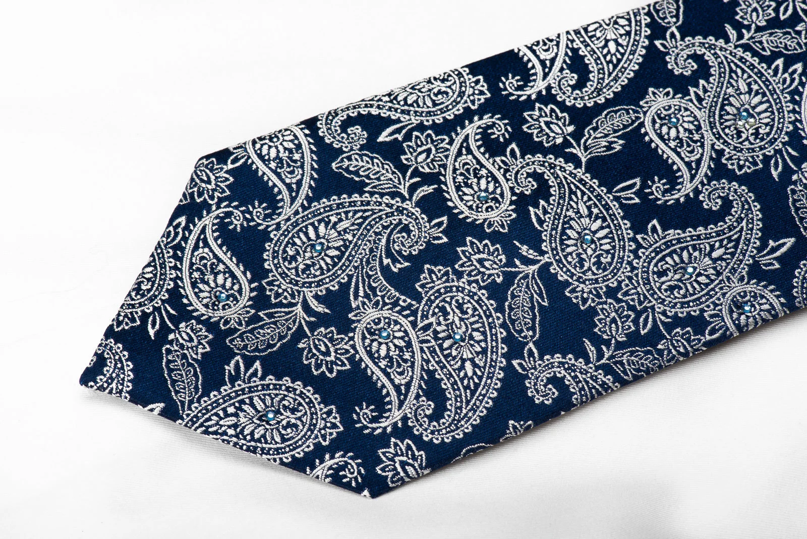 Renoma Men's Crystal Silk Necktie Silver Paisley On Blue With Silver Sparkles - Image 2