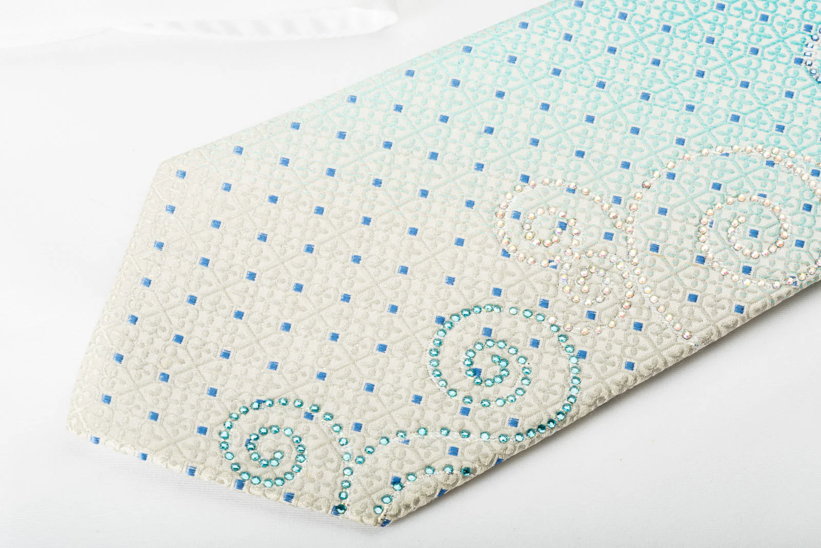 Renoma Necktie Blue Cartouche Rhinestone Scrolls On White Silk With Silver Sparkles - Image 4