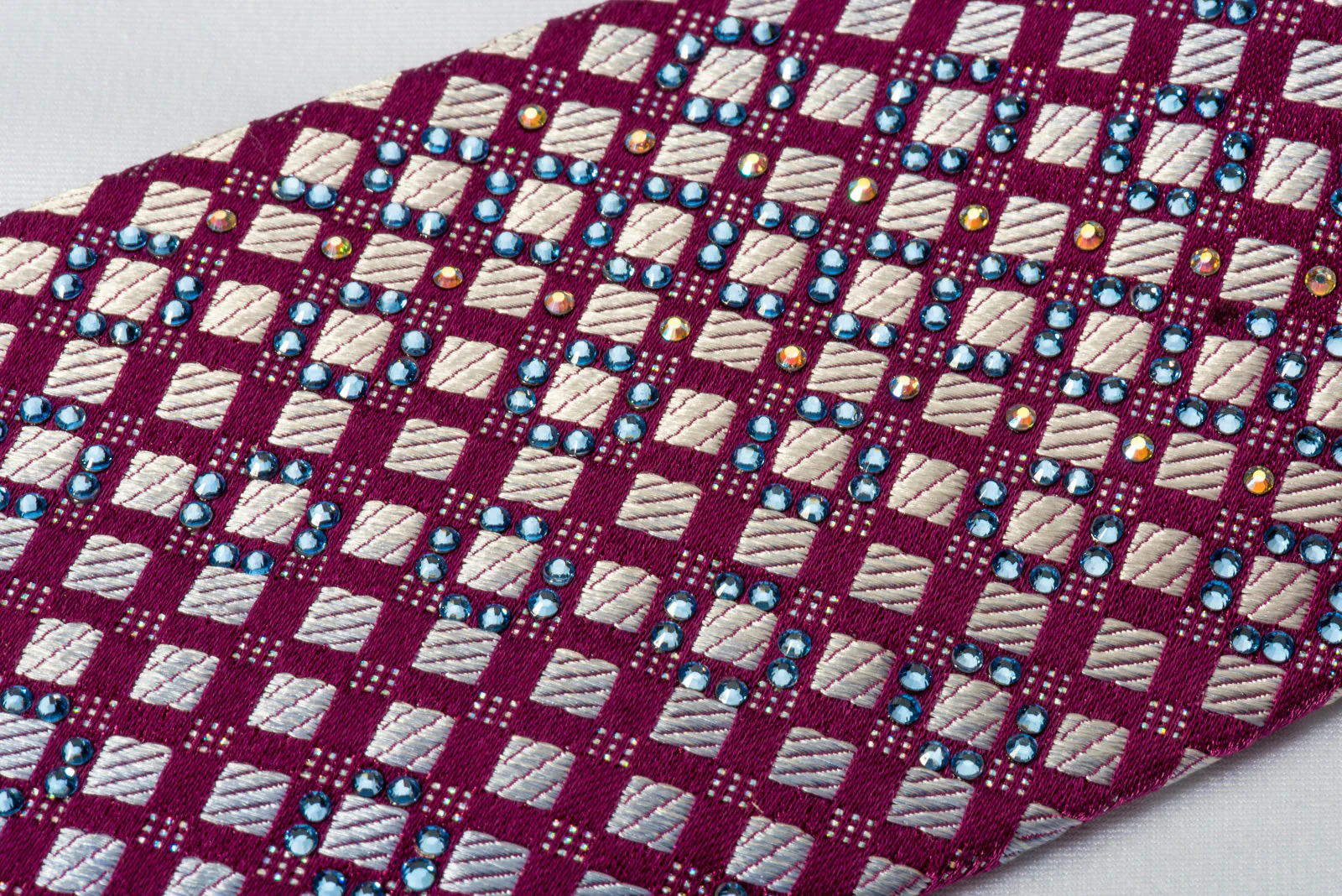 Renoma Rhinestone Necktie Silver Checkered On Purple With Silver Sparkles - Image 3