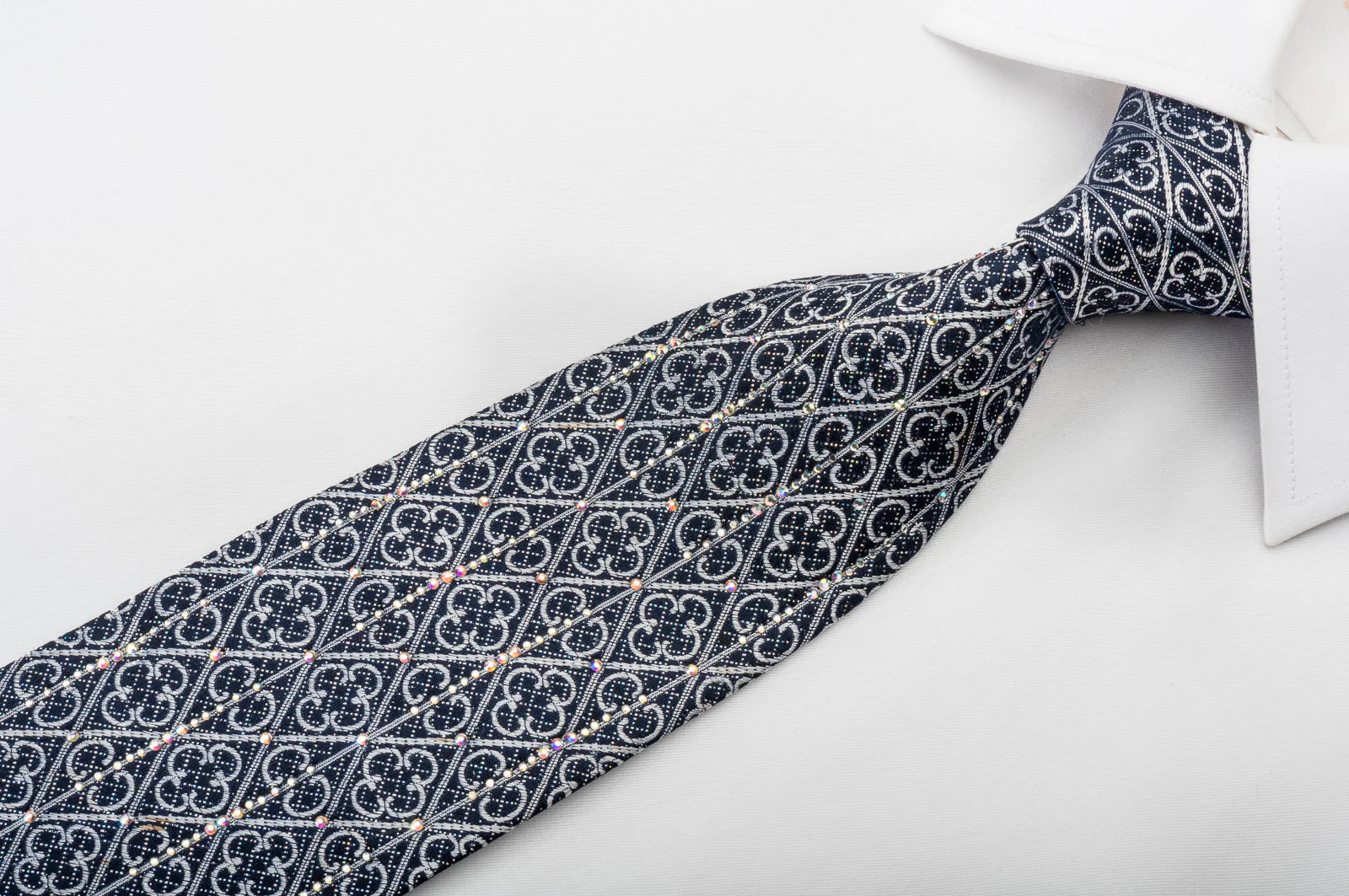 Roberta di Camerino Rhinestone Silk Necktie Silver Trellis On Navy With Silver Sparkles - Image 4