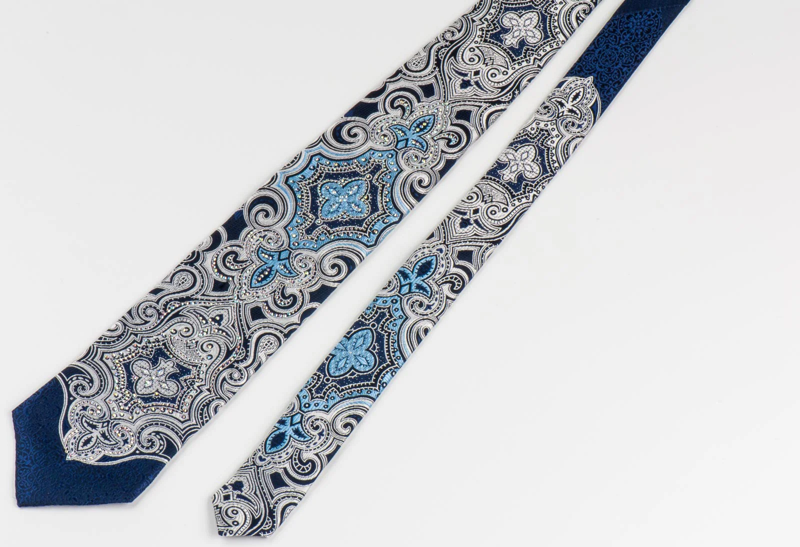 Roberta di Camerino Rhinestone Tie Silver Damask On Navy Blue Silk 3 1/4 Inch - Image 3