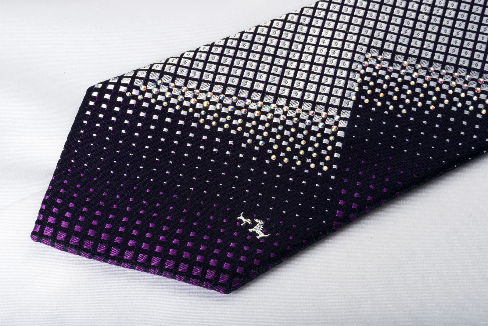 Roberta di Camerino Silk Rhinestone Tie Silver Geometric On Purple With Sparkles - Image 7