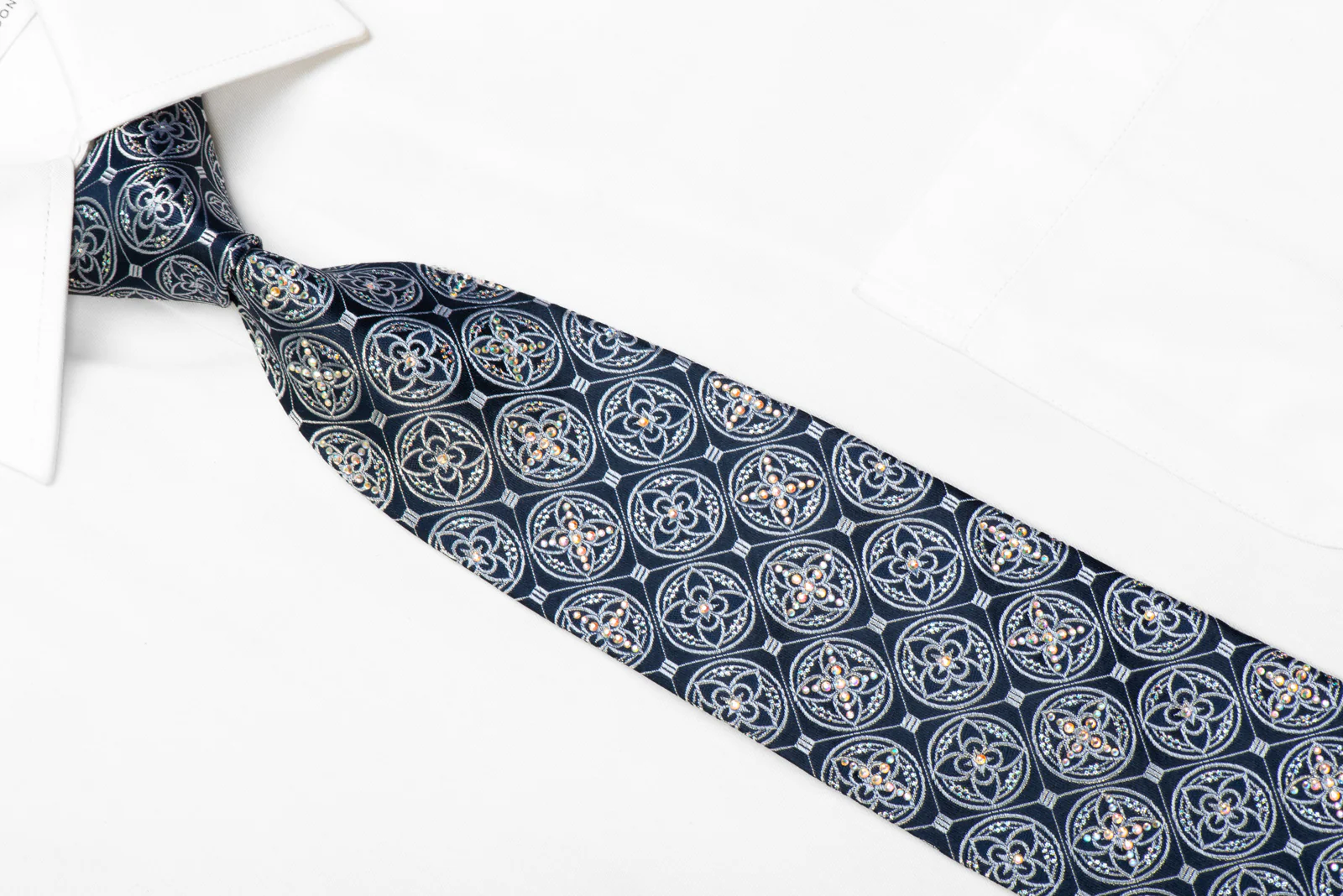 Roberta di Camerino Silver Medallion Trellis On Navy With Sparkles - Image 2